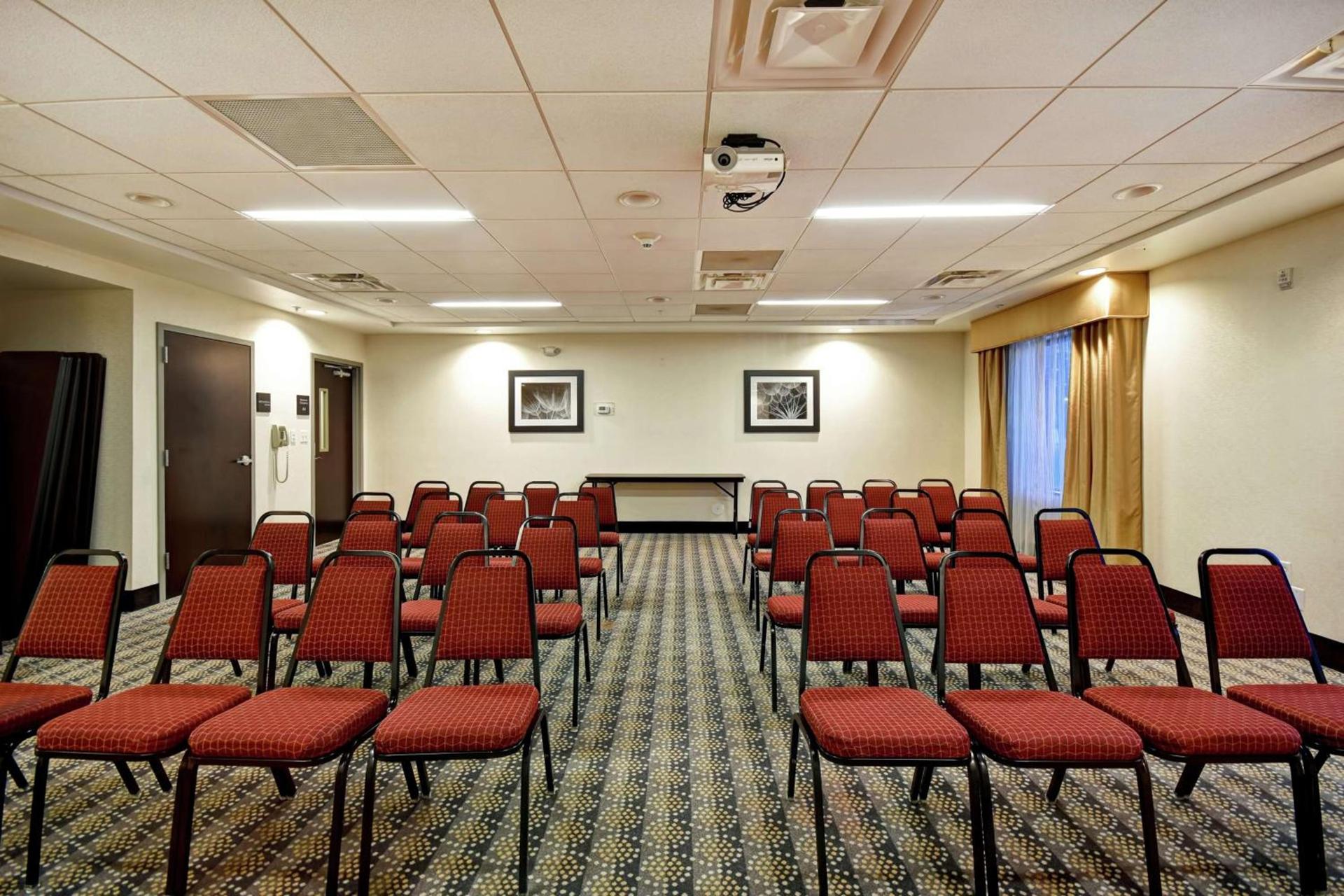 Hampton Inn Middletown photo 64