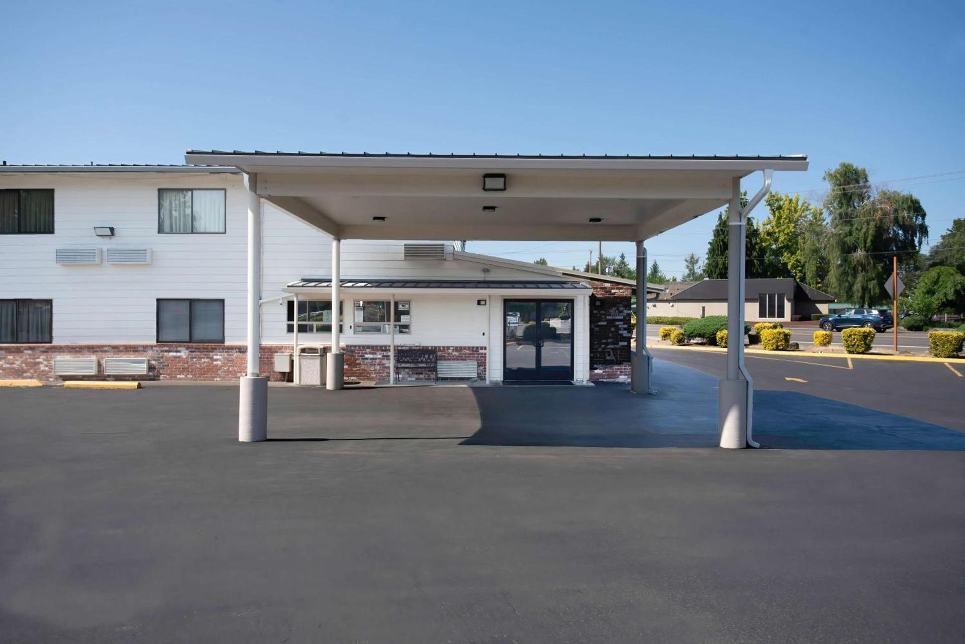 Motel 6-Gresham, OR - Portland photo 5