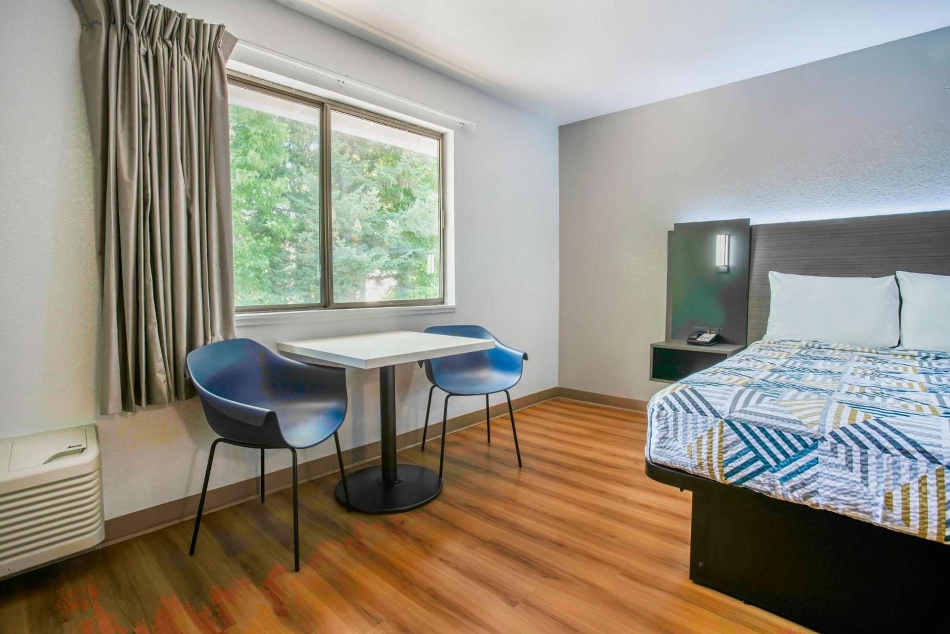 Motel 6-Gresham, OR - Portland photo 9