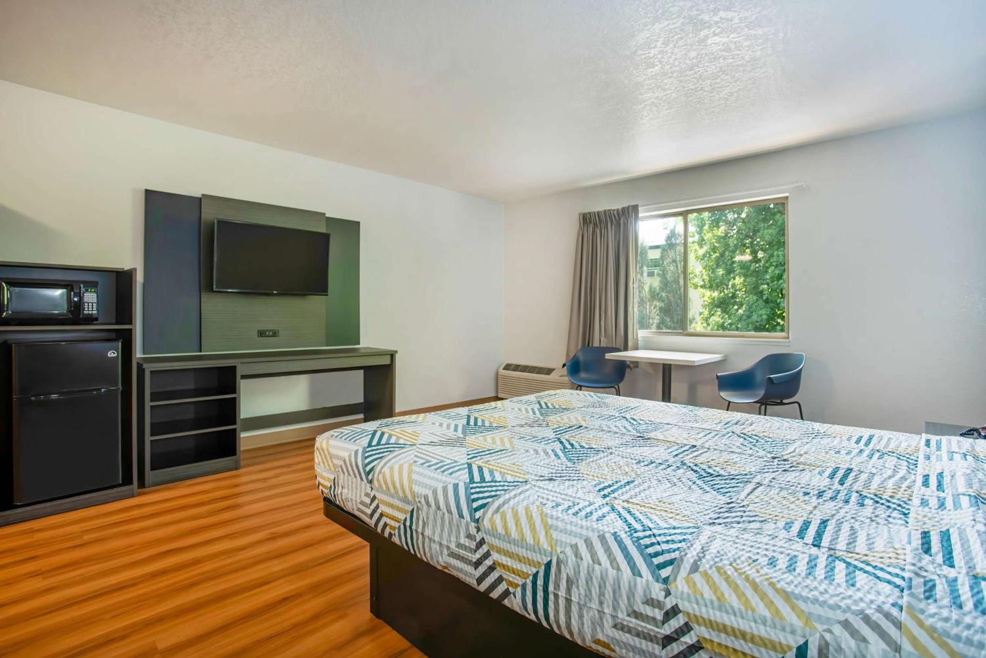 Motel 6-Gresham, OR - Portland photo 12