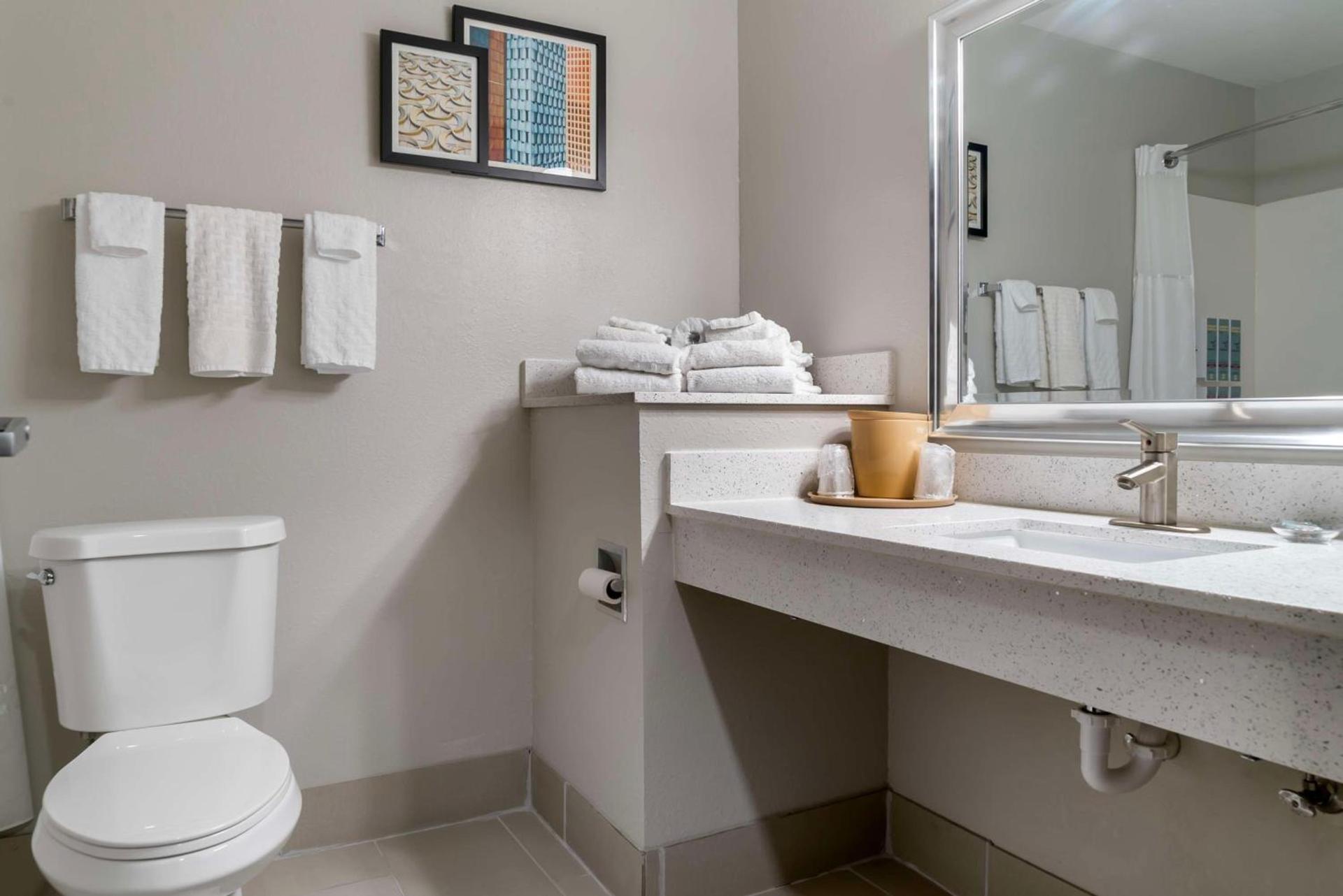 Best Western Clare Hotel photo 17