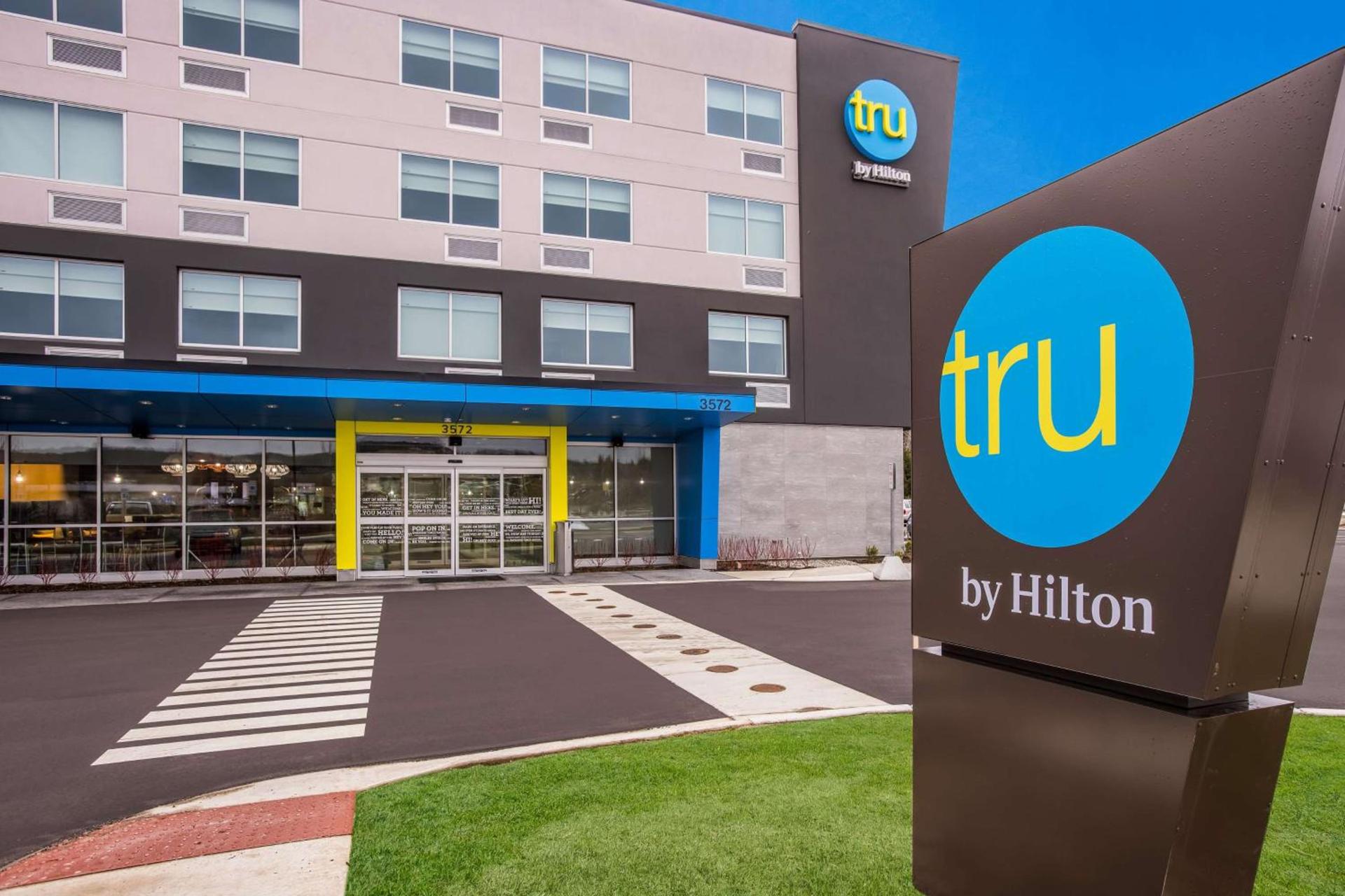 Tru By Hilton Traverse City photo 2