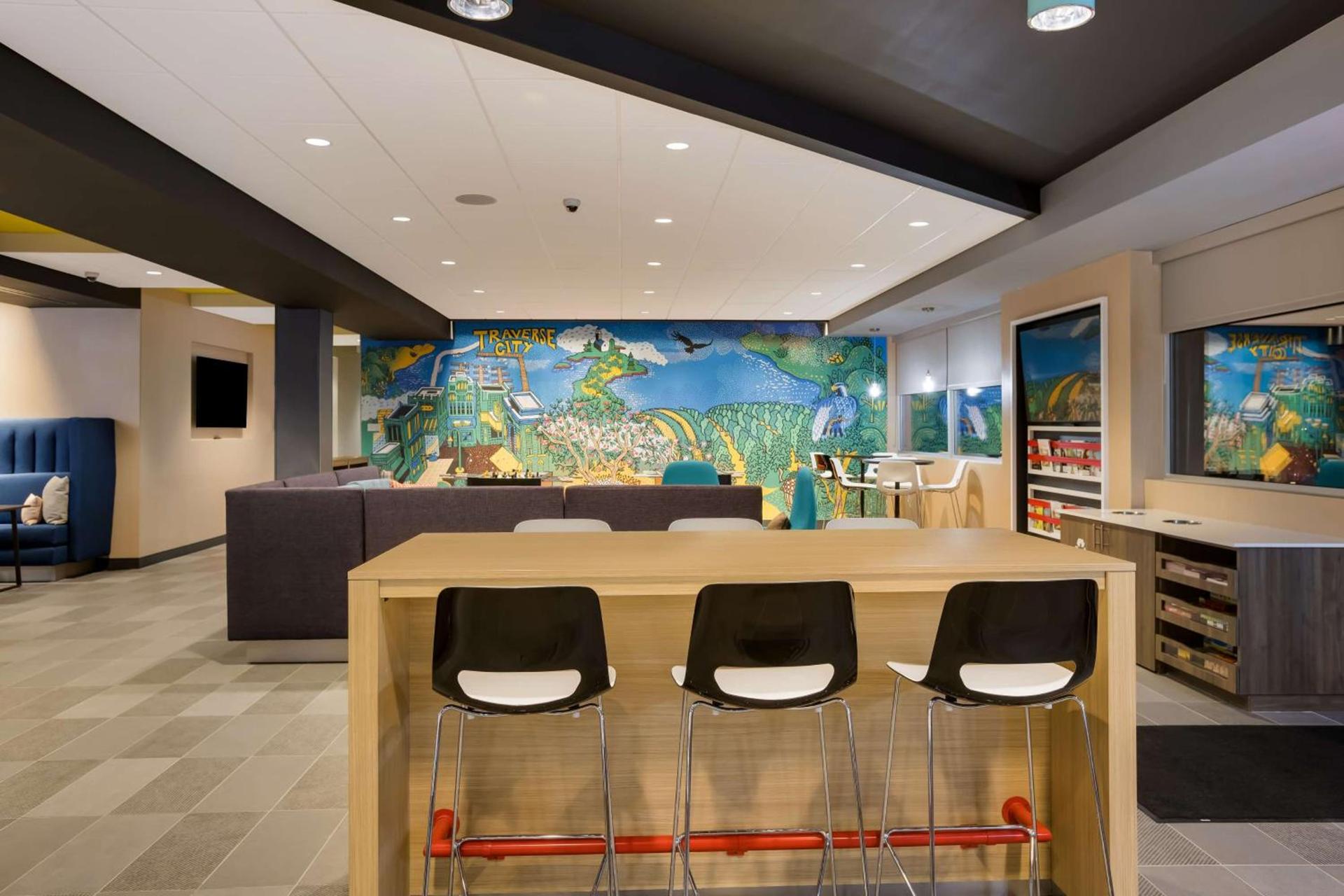 Tru By Hilton Traverse City photo 5