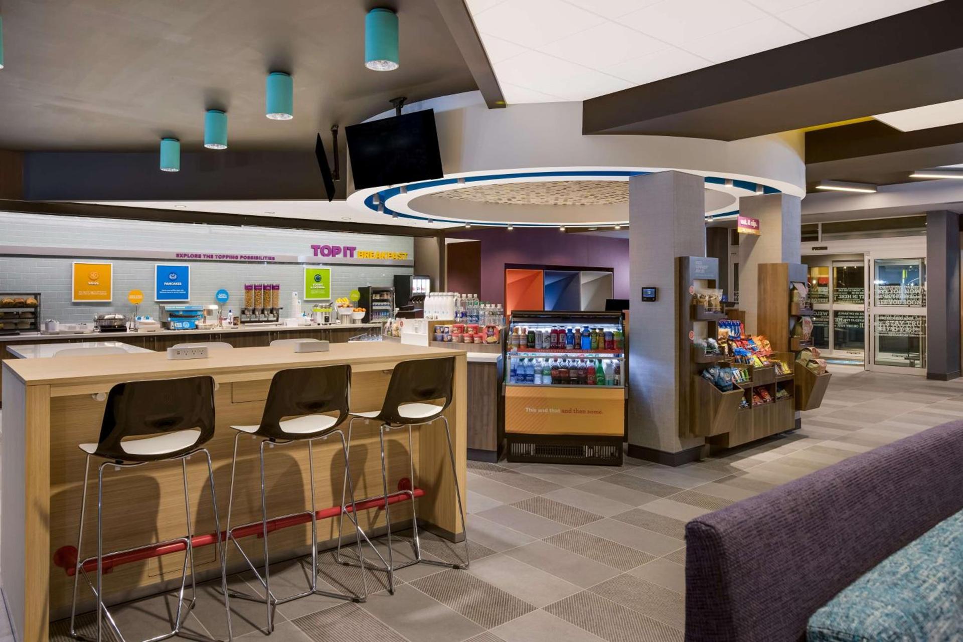 Tru By Hilton Traverse City photo 11