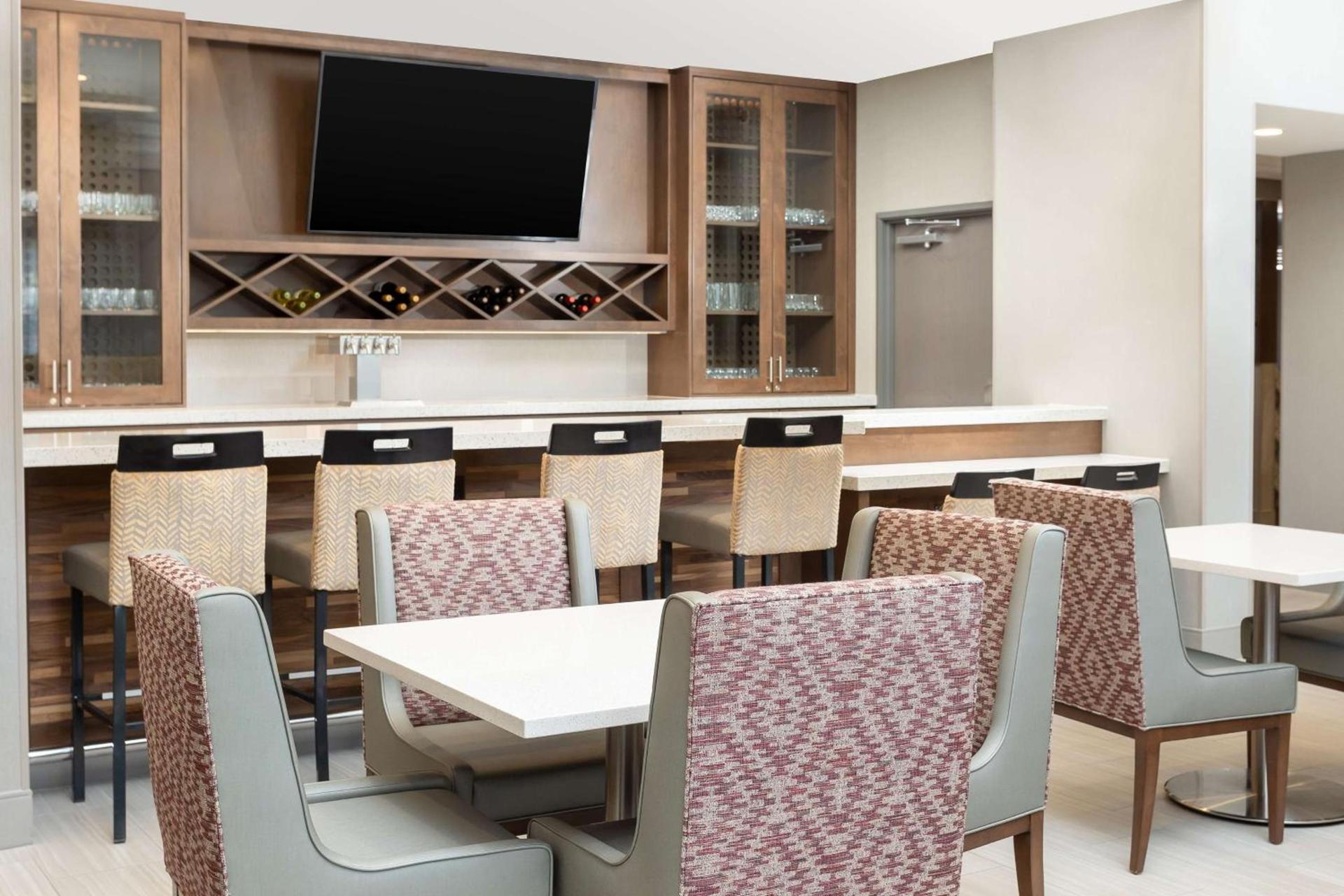Hampton Inn & Suites Santa Rosa Sonoma Wine Country photo 5