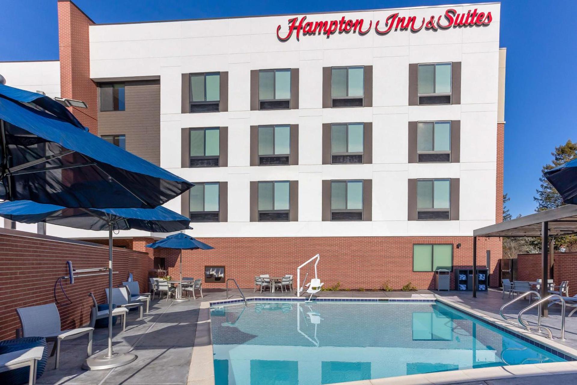 Hampton Inn & Suites Santa Rosa Sonoma Wine Country photo 11