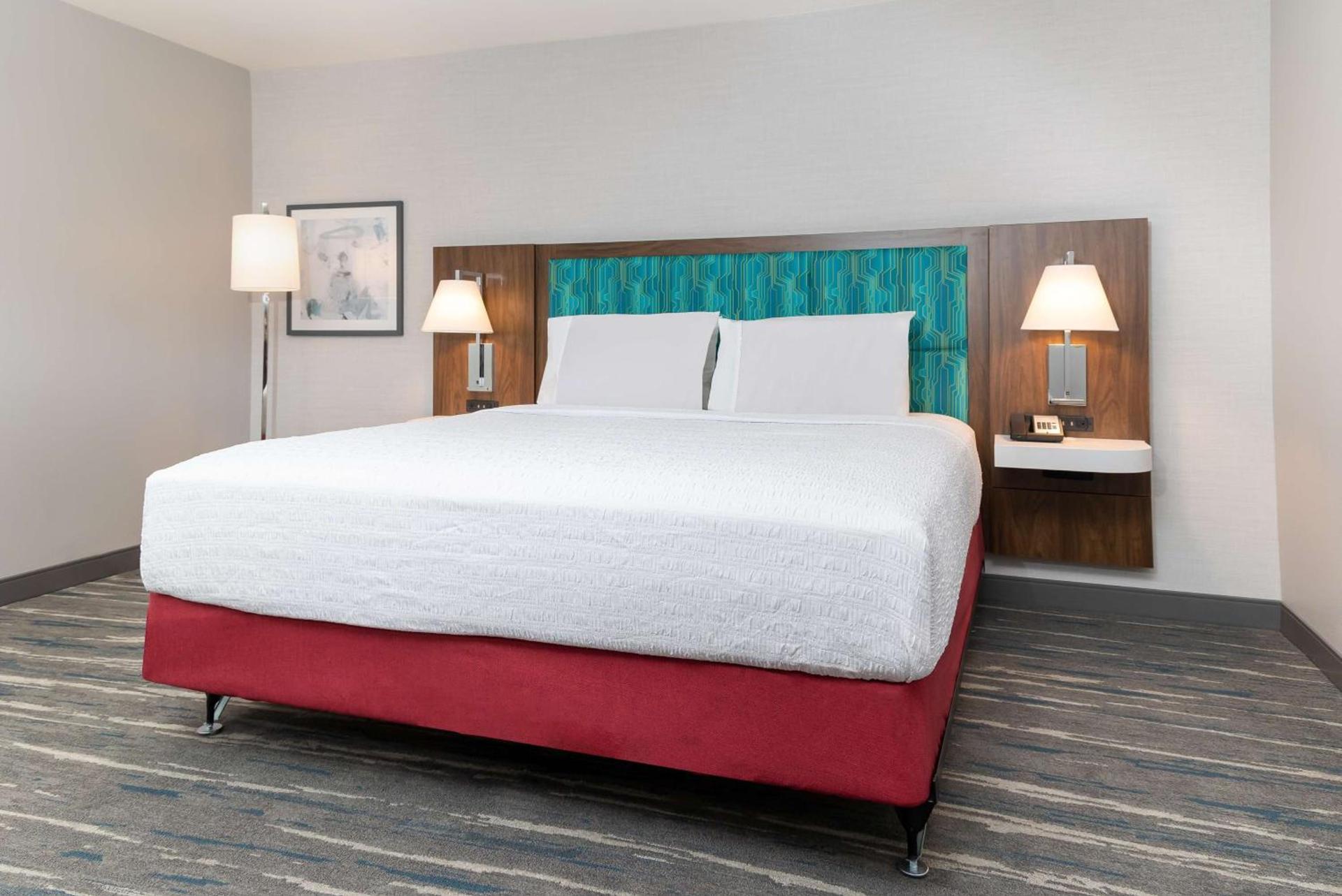 Hampton Inn & Suites Santa Rosa Sonoma Wine Country photo 36