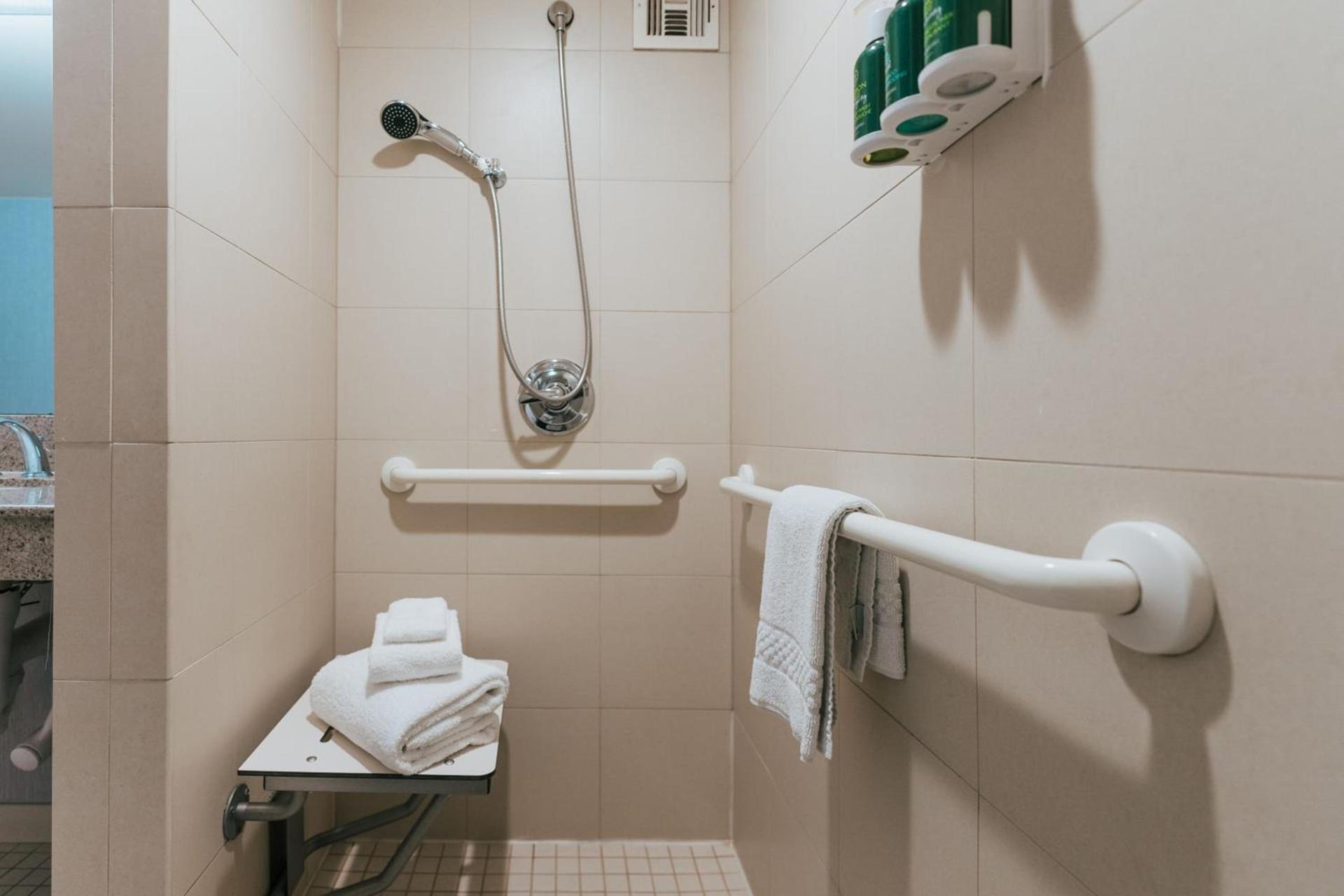 Courtyard by Marriott Los Angeles LAX / Century Boulevard photo 24