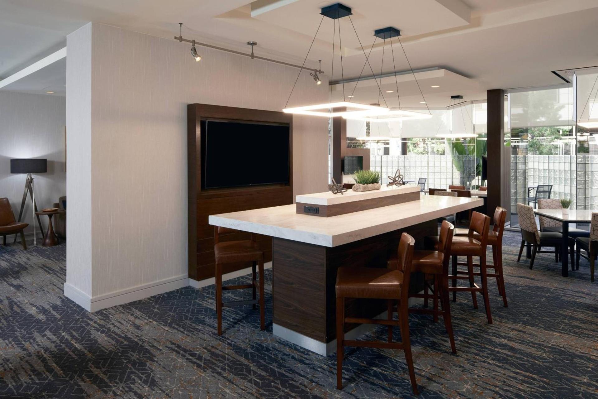 Courtyard by Marriott Los Angeles LAX / Century Boulevard photo 29