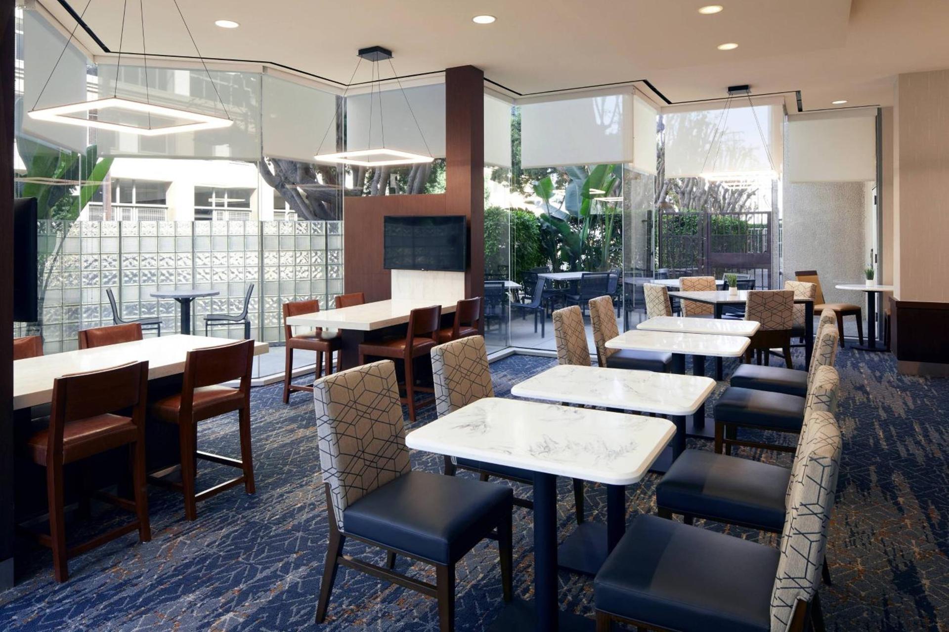 Courtyard by Marriott Los Angeles LAX / Century Boulevard photo 34