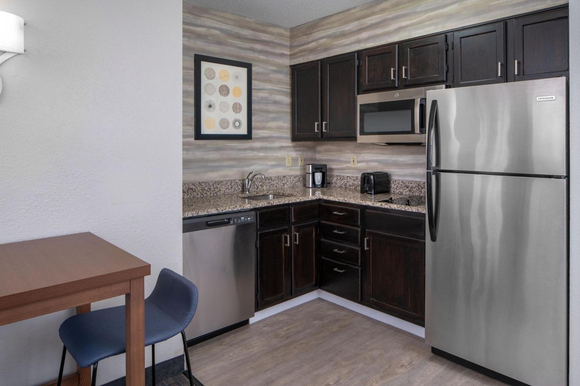 Residence Inn Charleston Riverview photo 13
