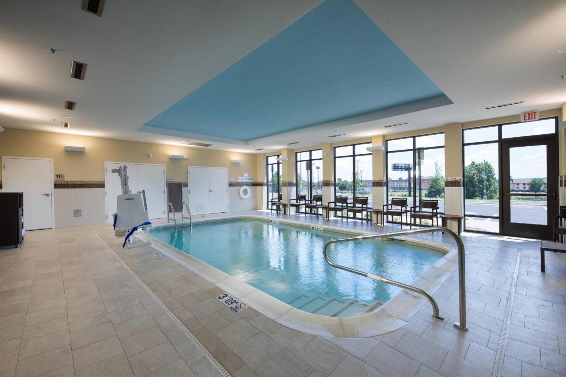Courtyard by Marriott Russellville photo 26
