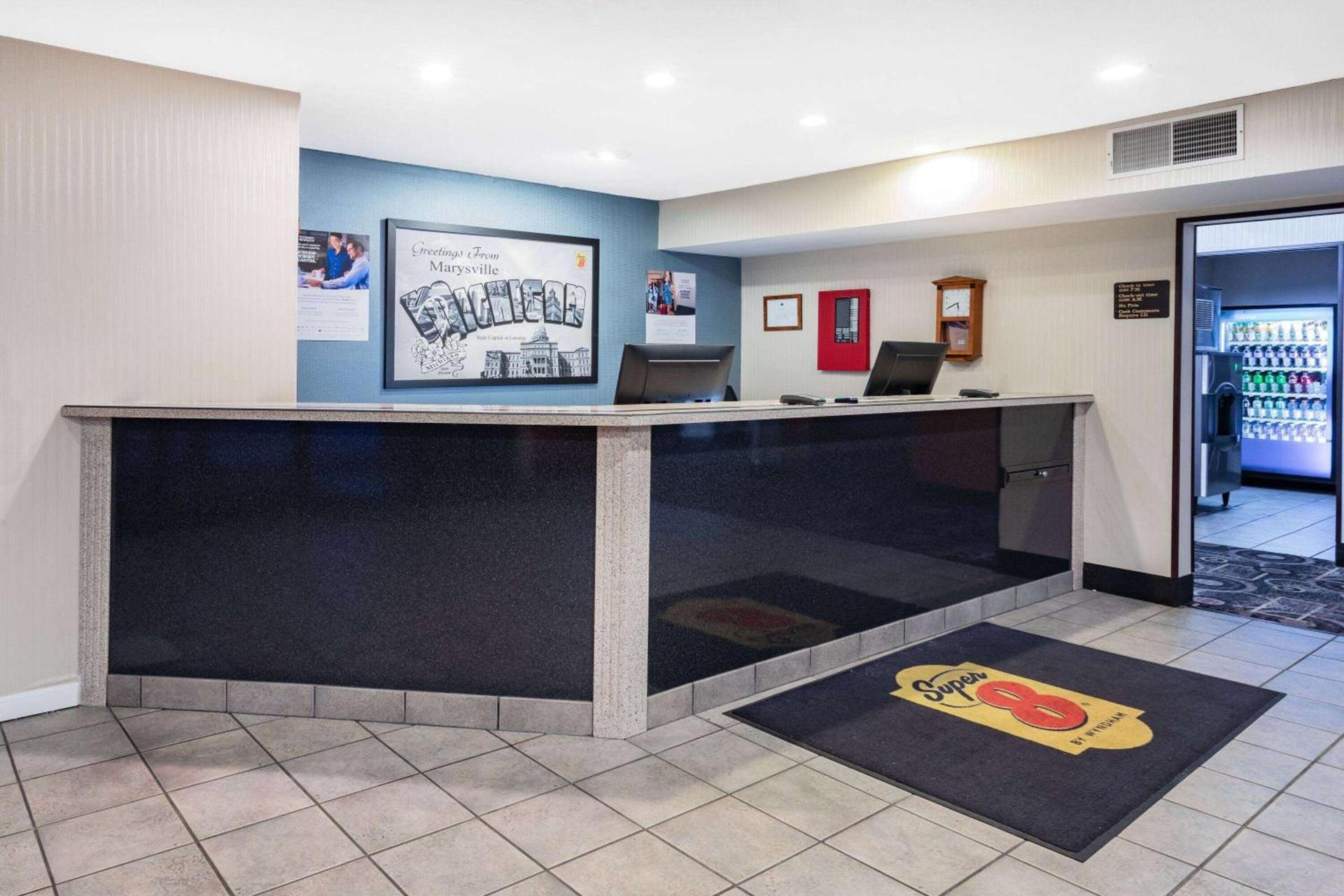 Super 8 by Wyndham Marysville/Port Huron Area photo 4