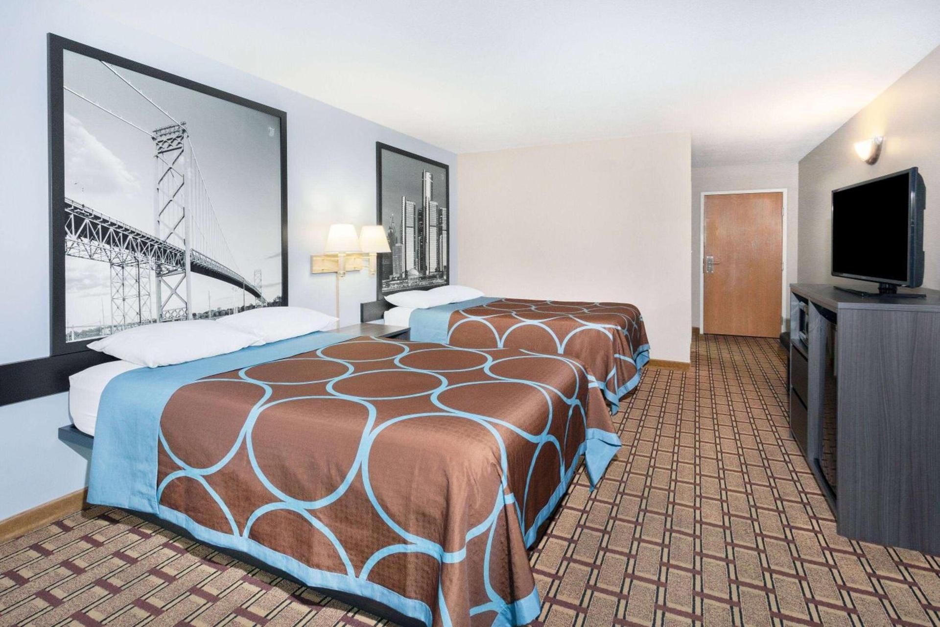 Super 8 by Wyndham Marysville/Port Huron Area photo 10