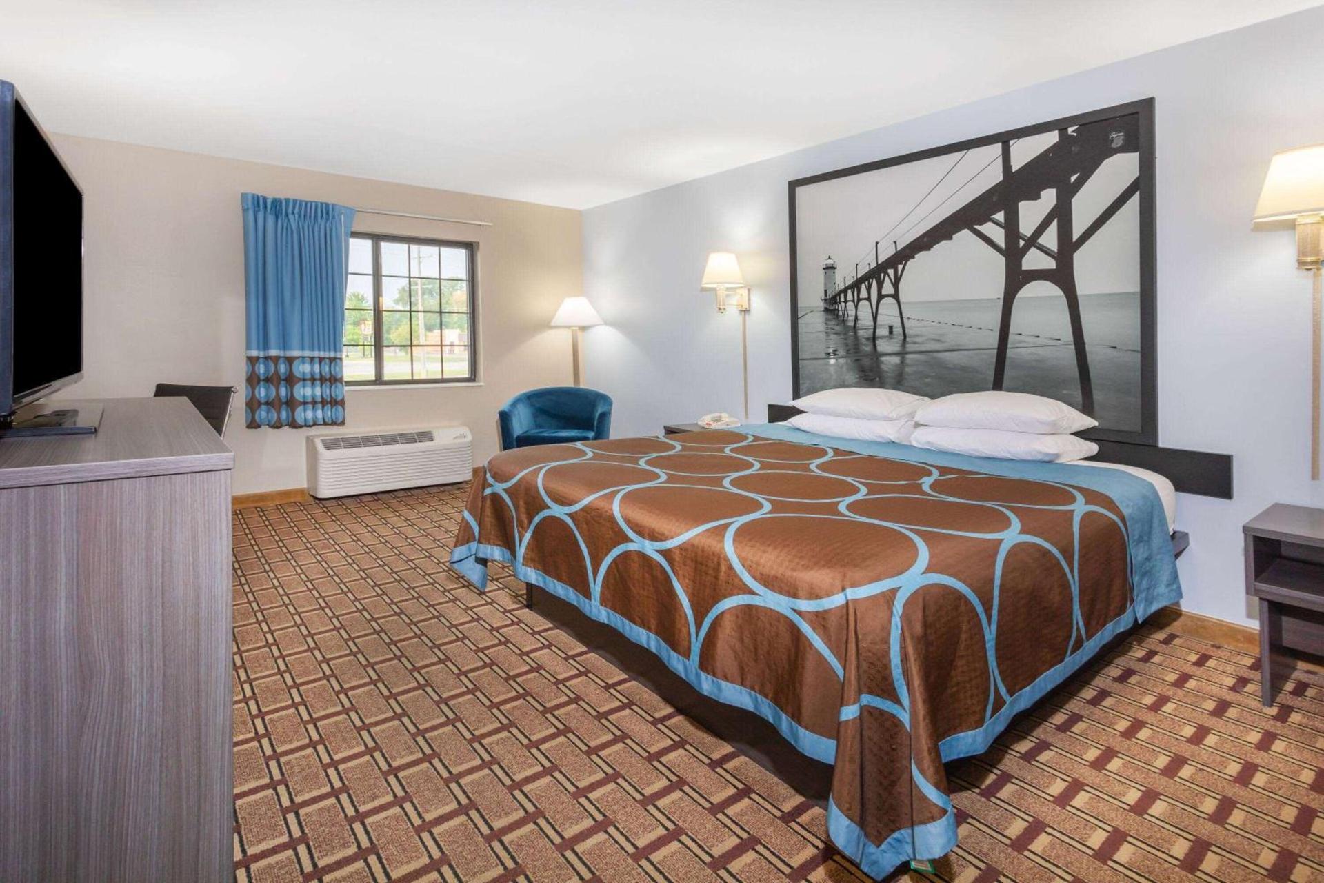 Super 8 by Wyndham Marysville/Port Huron Area photo 17