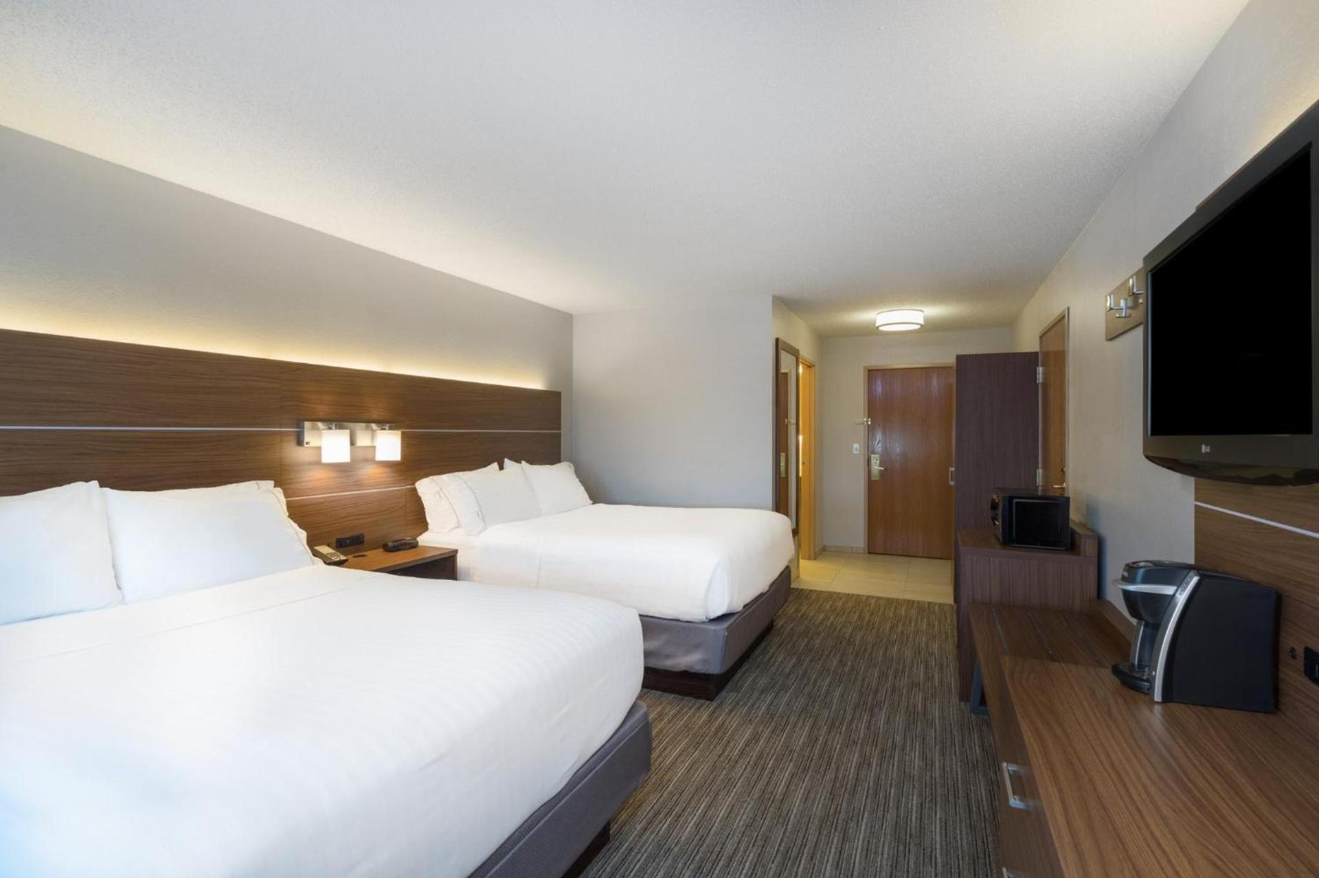 Holiday Inn Express Hotel Howe / Sturgis by IHG photo 37