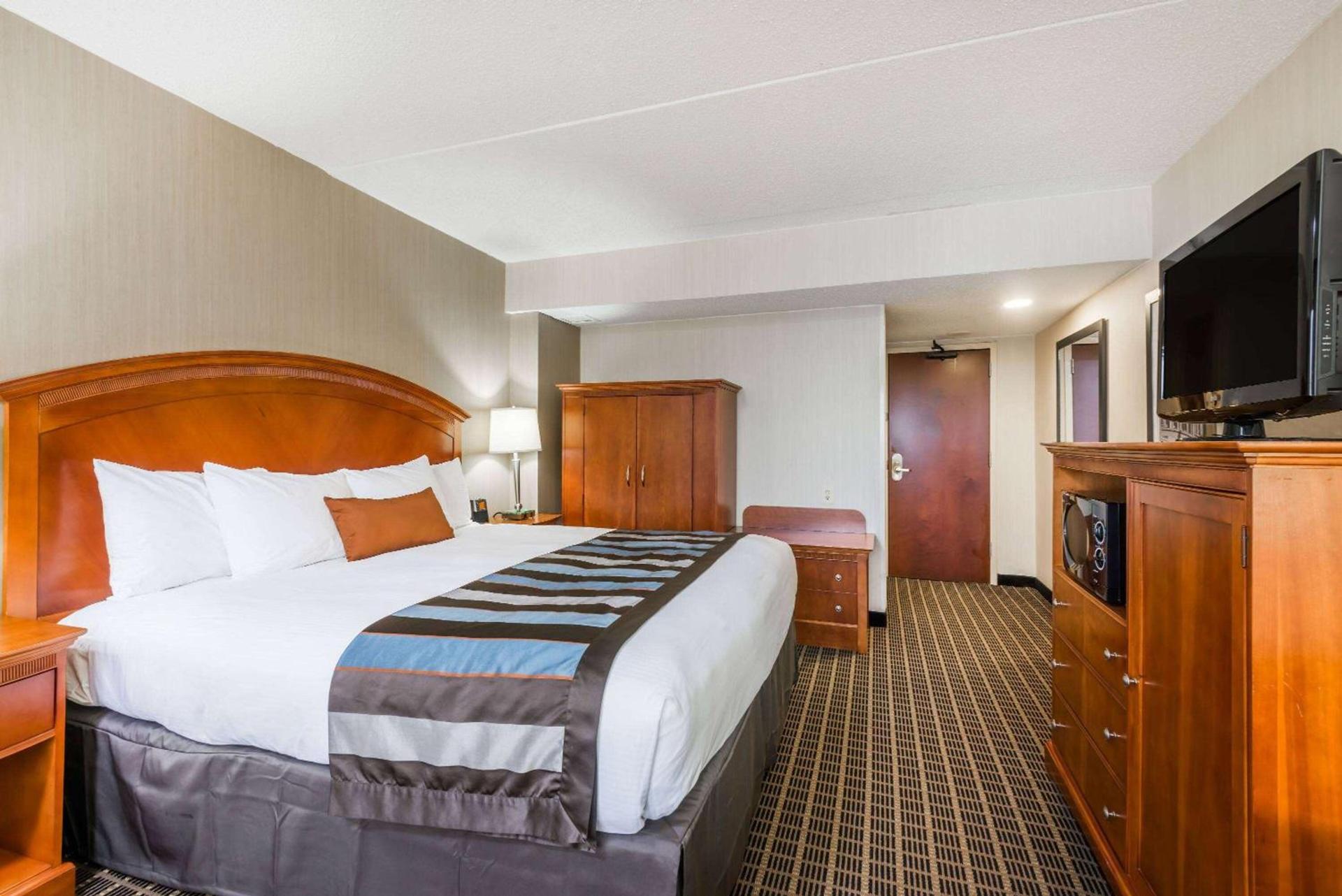 Wingate by Wyndham Springfield photo 9