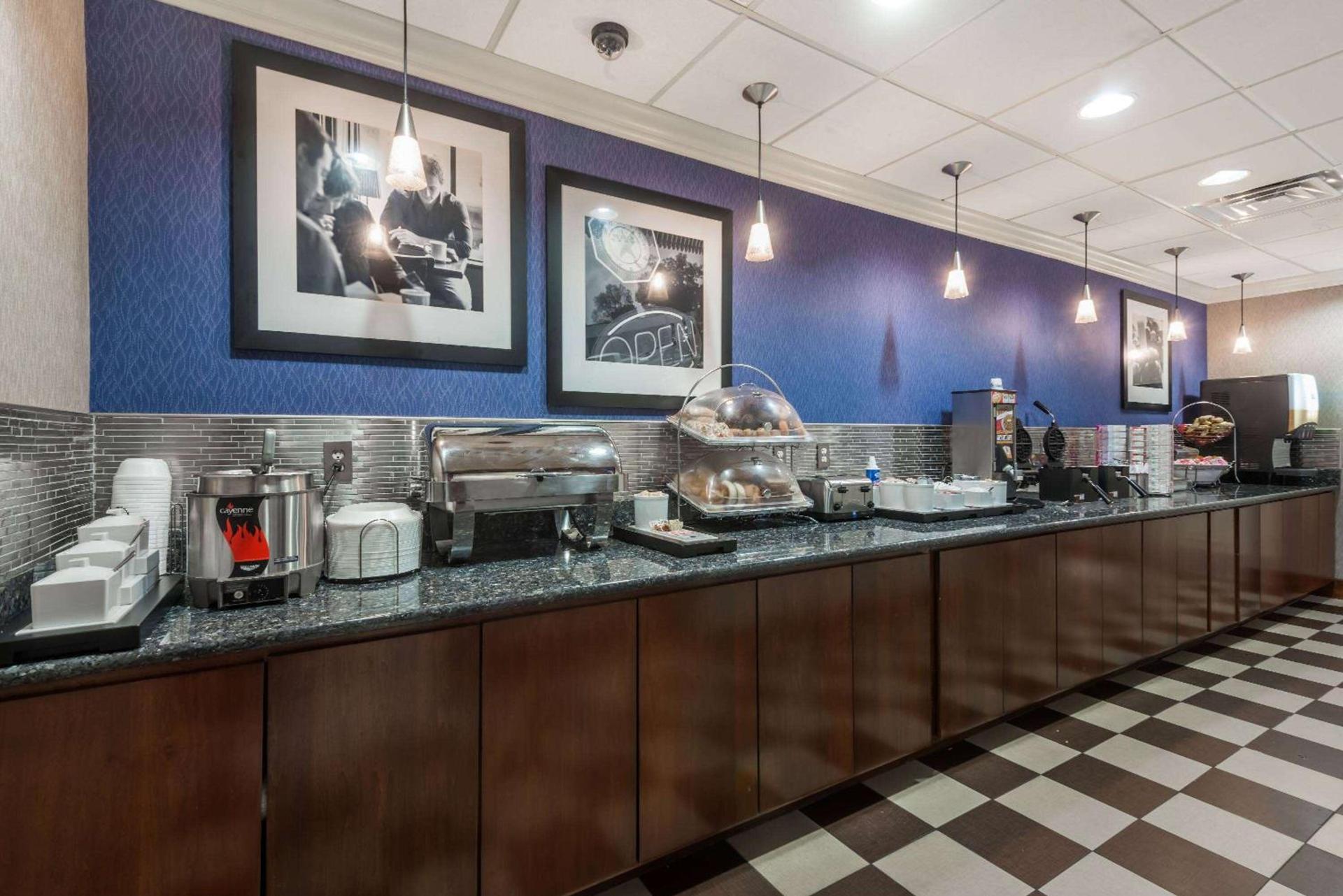Wingate by Wyndham Springfield photo 14