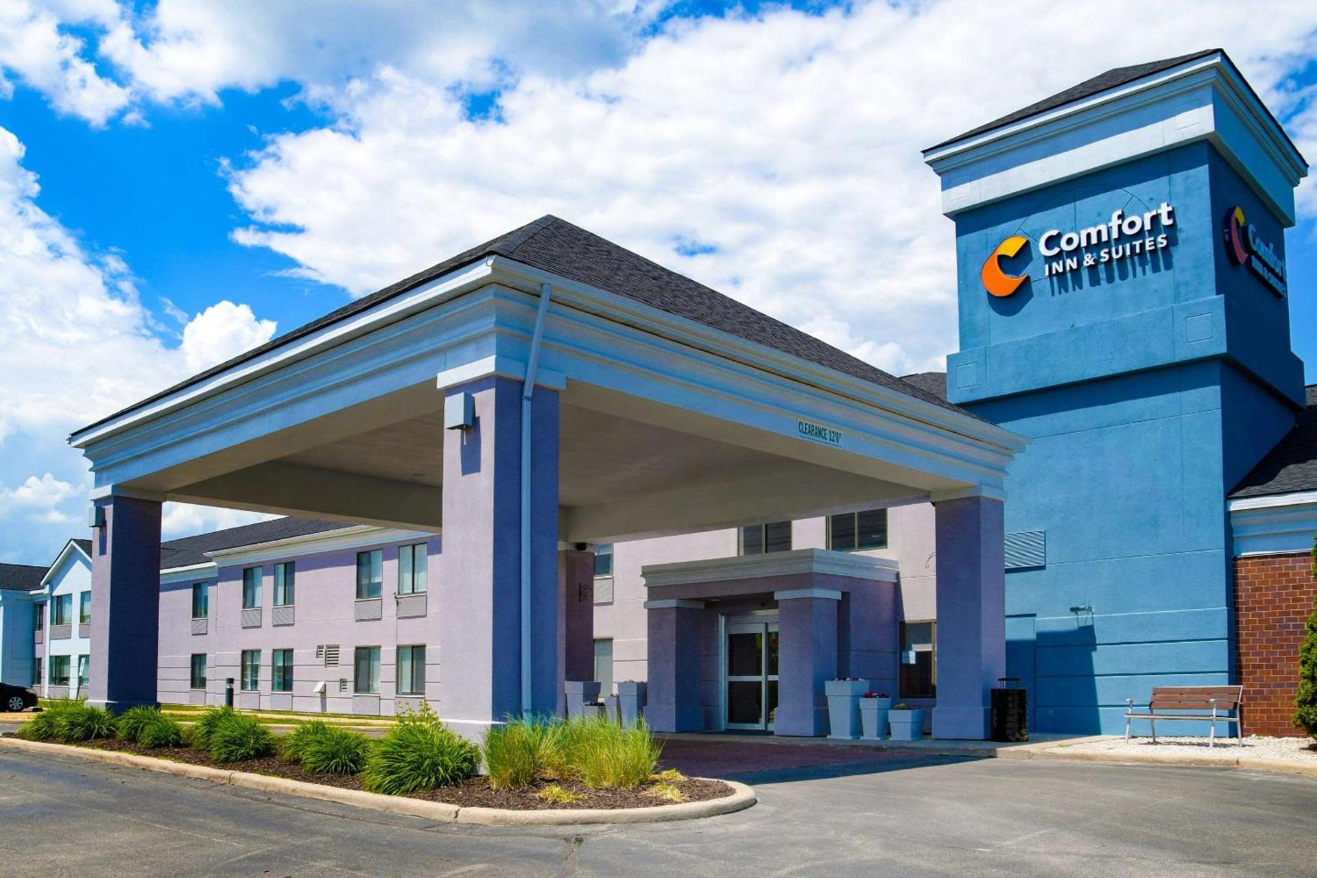 Comfort Inn & Suites NW Milwaukee photo 3