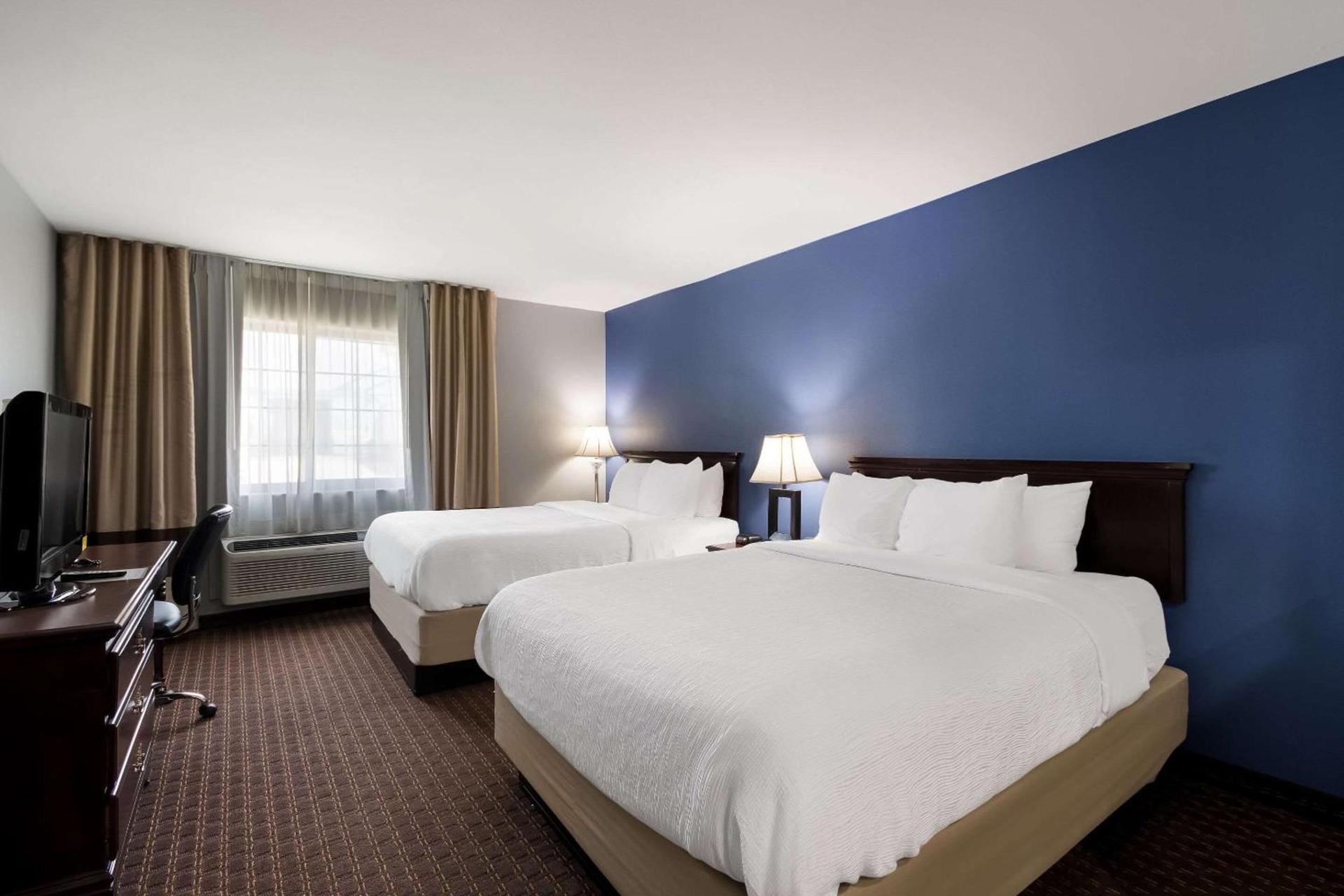 Quality Inn & Suites Oklahoma City North photo 31