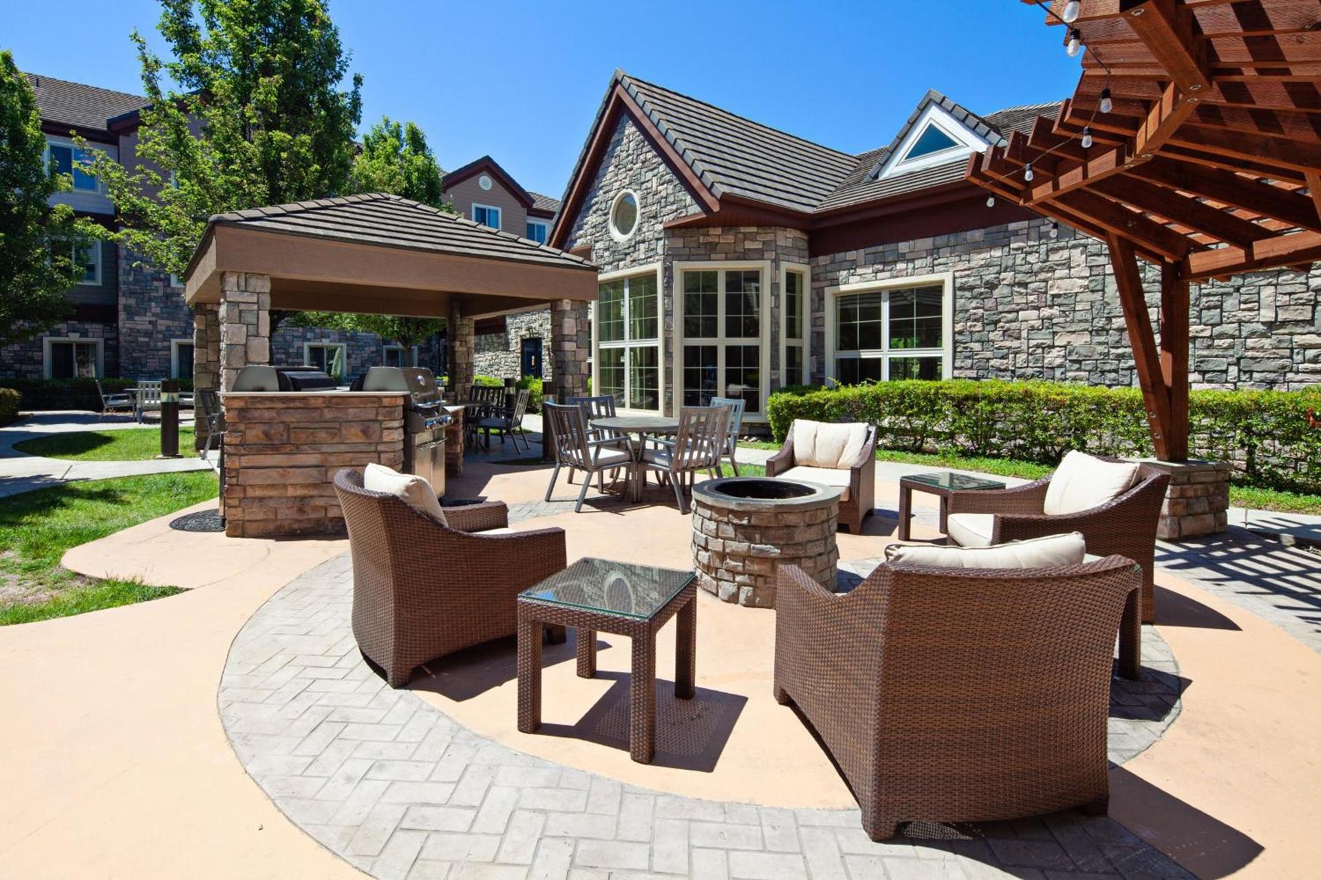 Staybridge Suites Fairfield Napa Valley Area by IHG photo 41