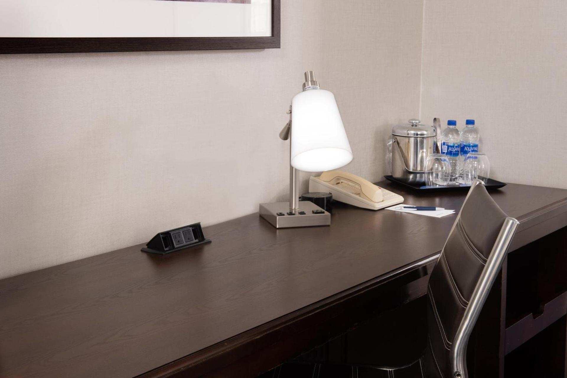 Sheraton Suites Philadelphia Airport photo 14