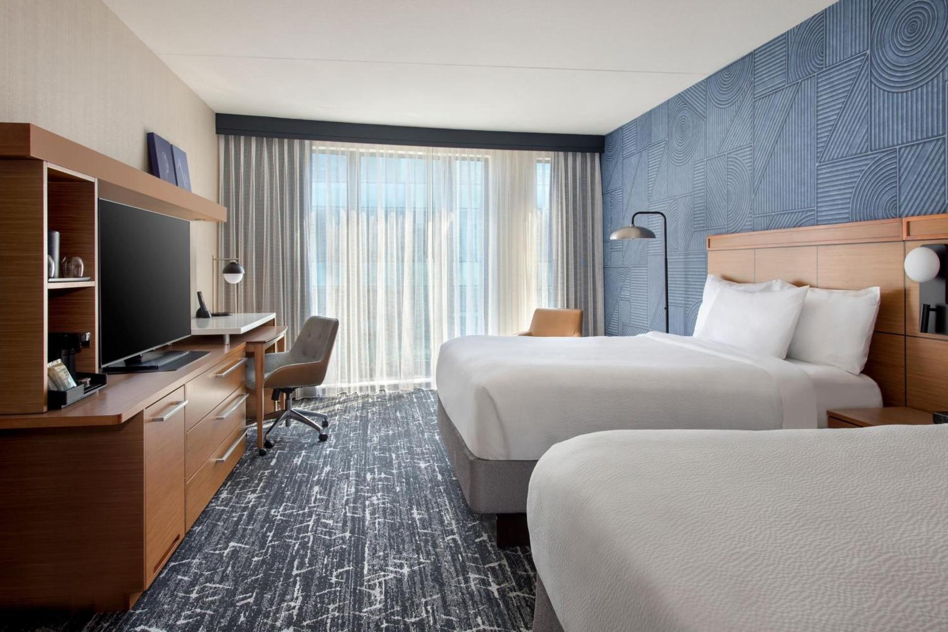 Courtyard by Marriott Philadelphia South at The Navy Yard photo 8