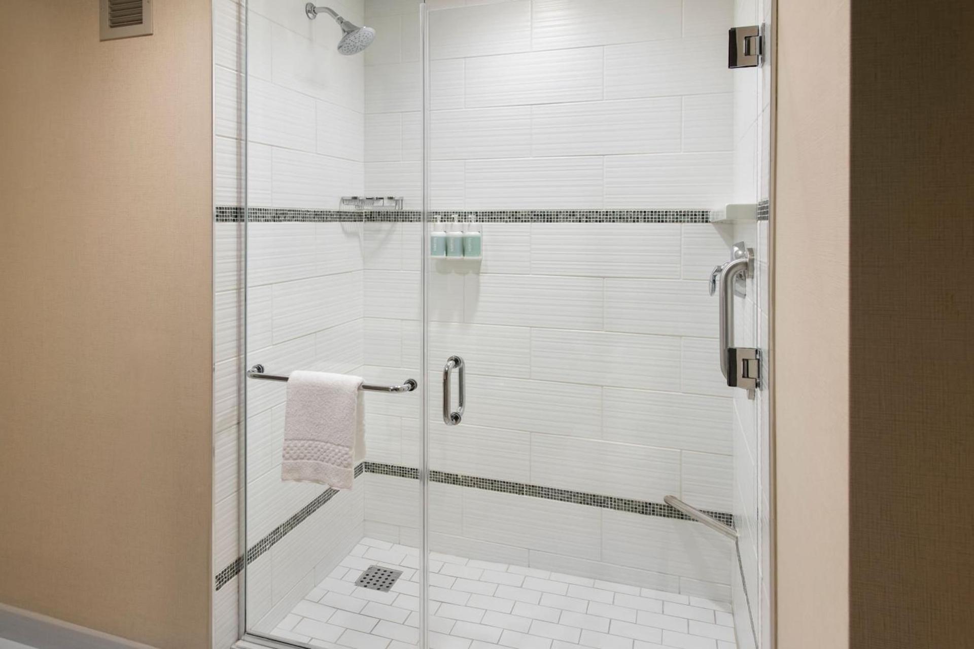Courtyard by Marriott Philadelphia South at The Navy Yard photo 19