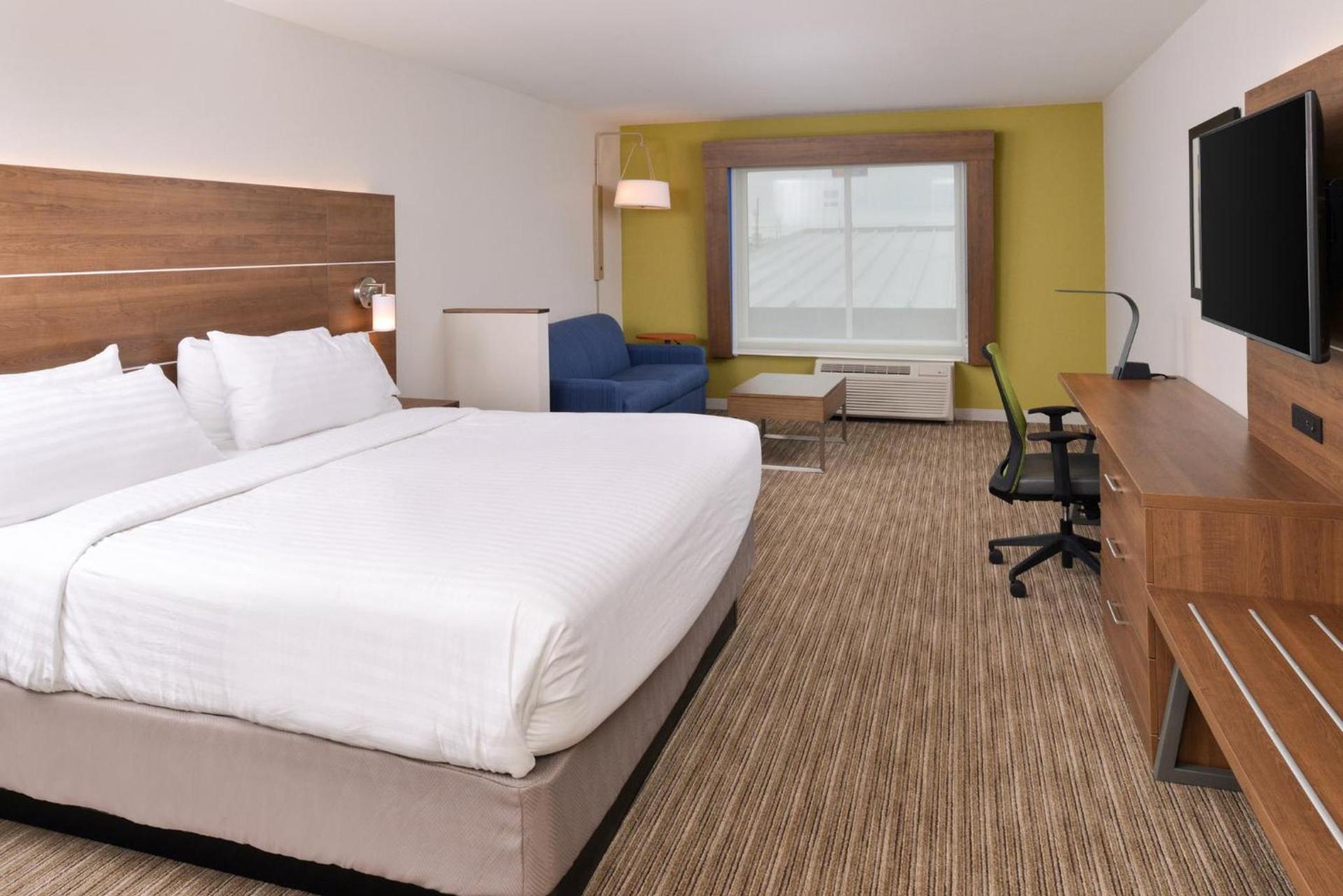 Holiday Inn Express & Suites - Ogallala by IHG photo 62