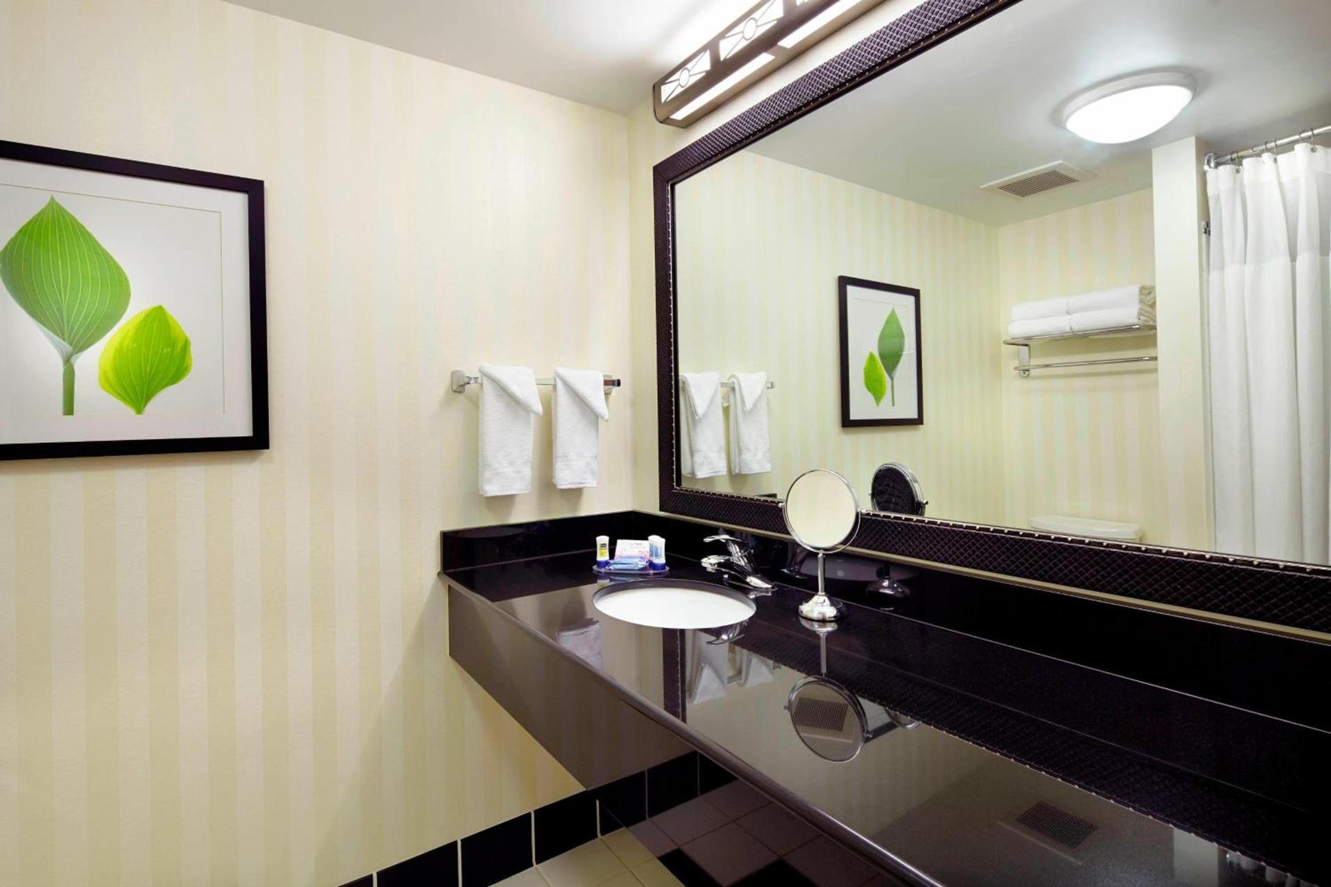 Fairfield Inn & Suites Pittsburgh Neville Island photo 10