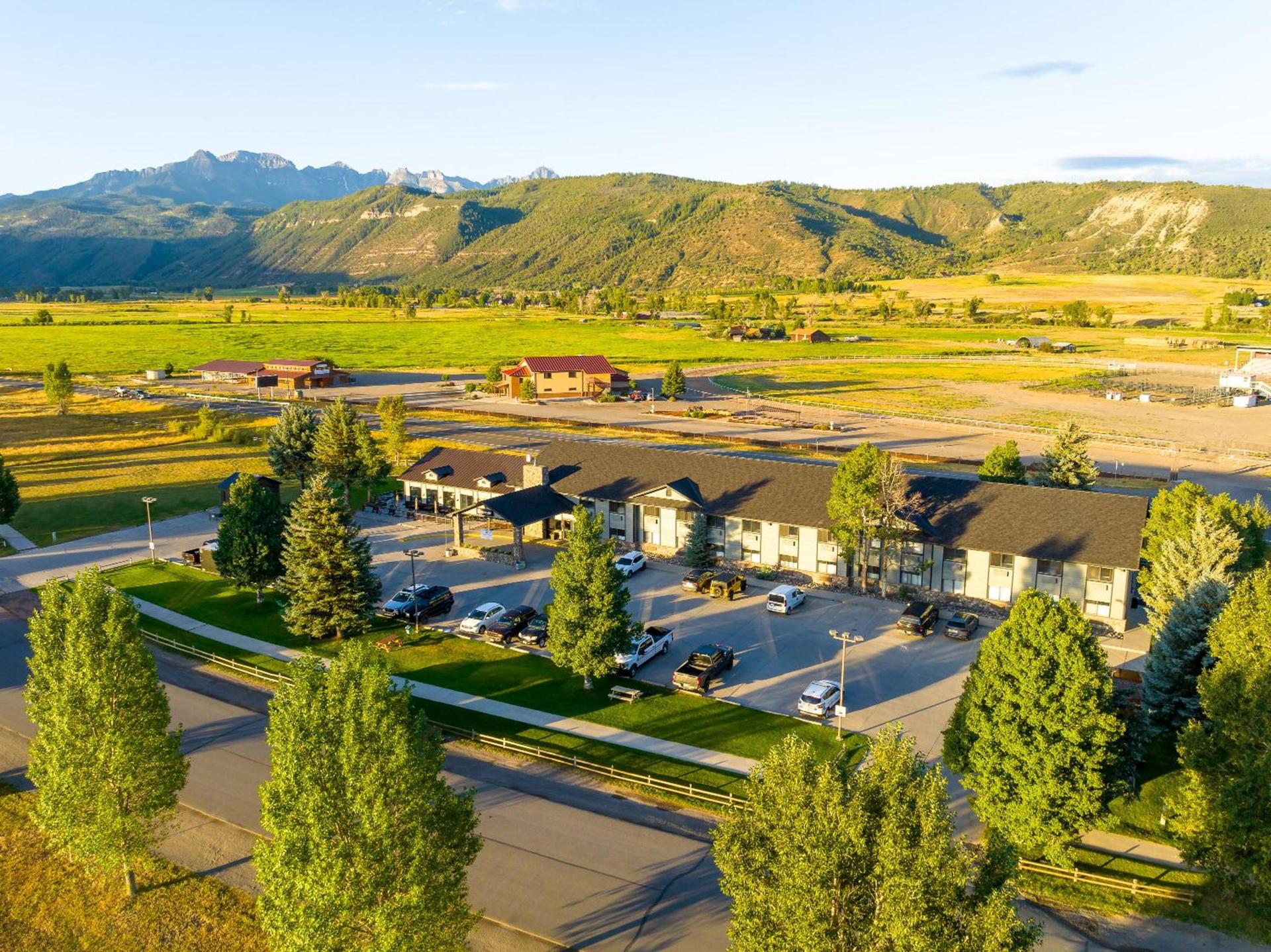 MTN Lodge Ridgway photo 1