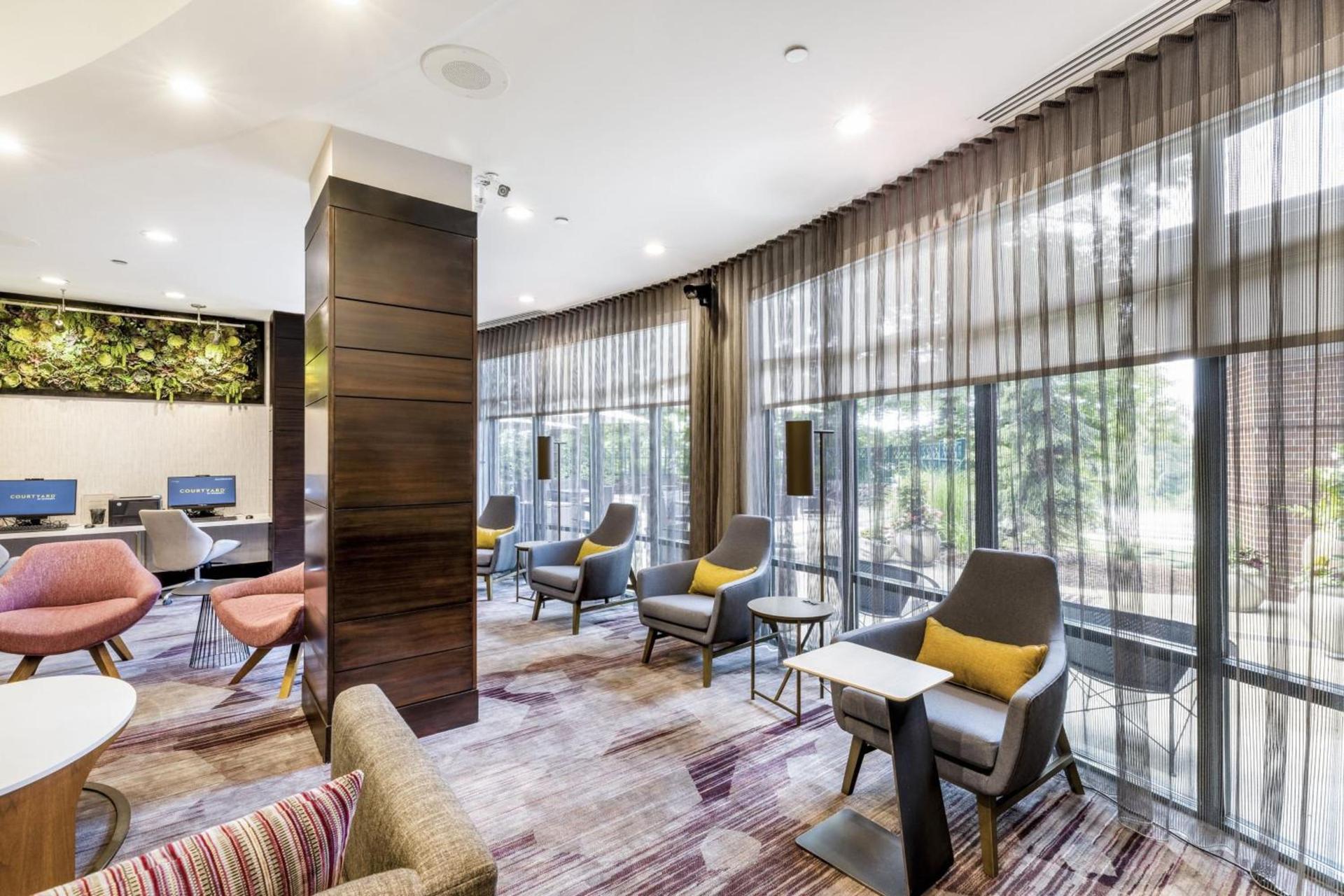 Courtyard by Marriott Boston Waltham photo 9