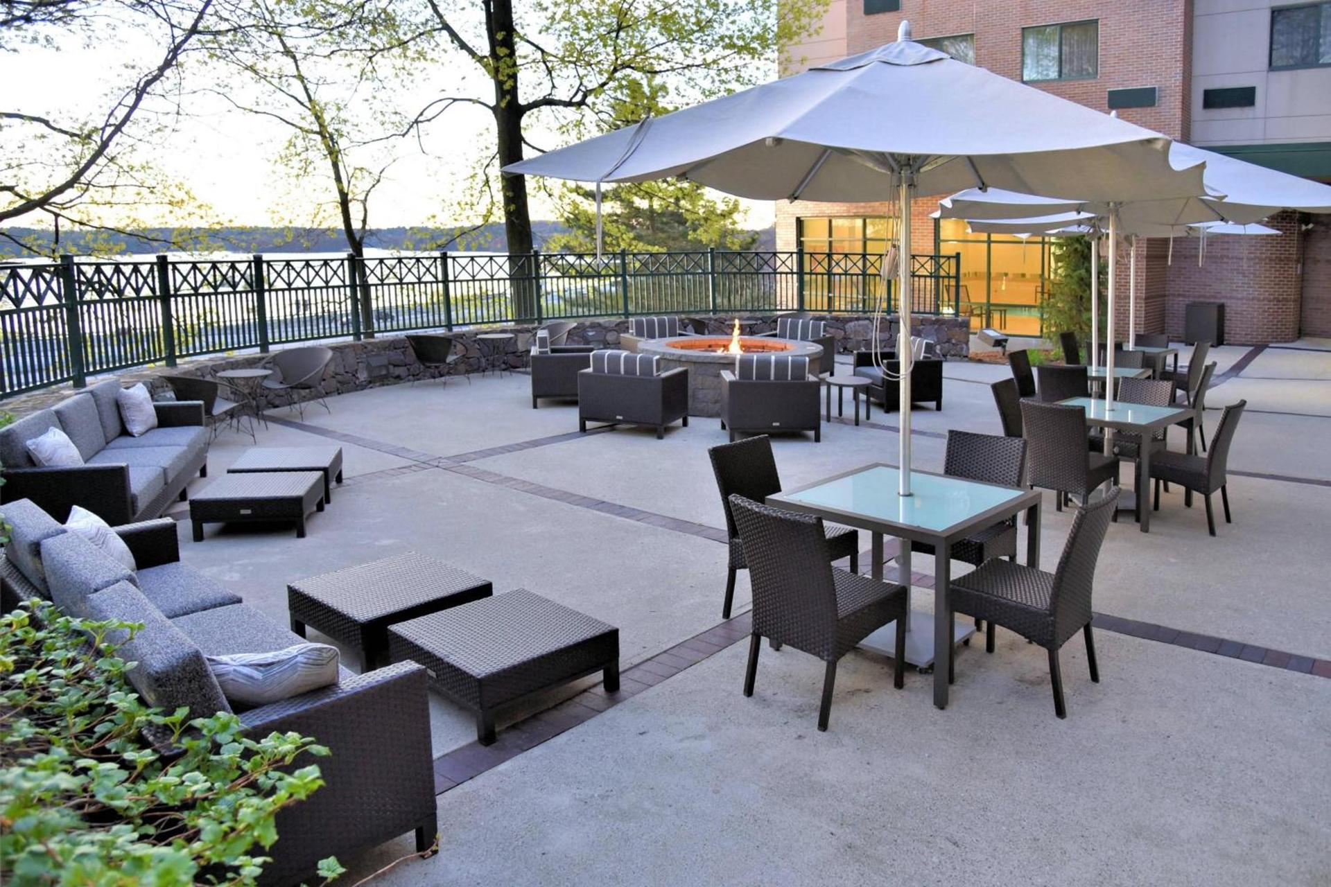 Courtyard by Marriott Boston Waltham photo 10