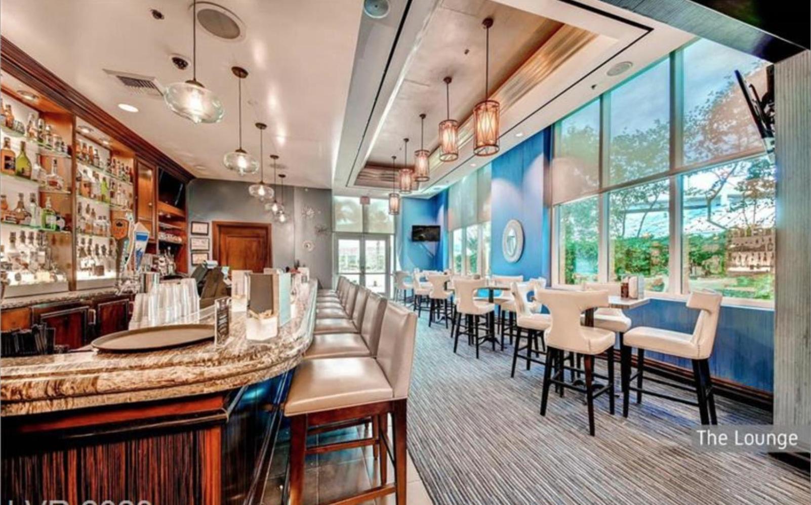LUXE 702 MGM Signature with Balcony photo 67