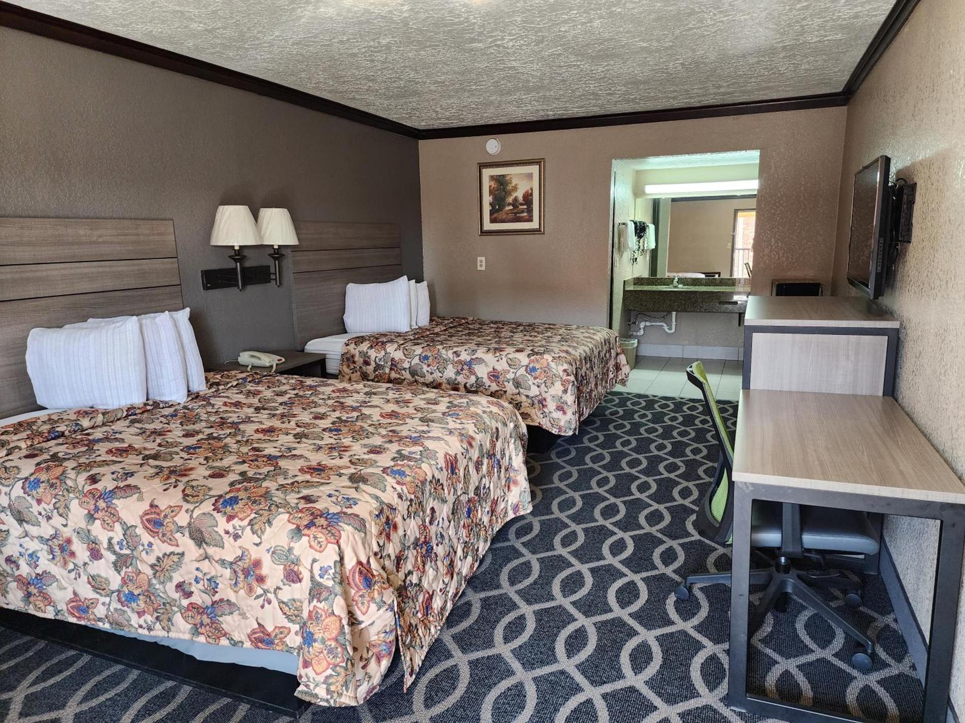 Executive inn photo 4