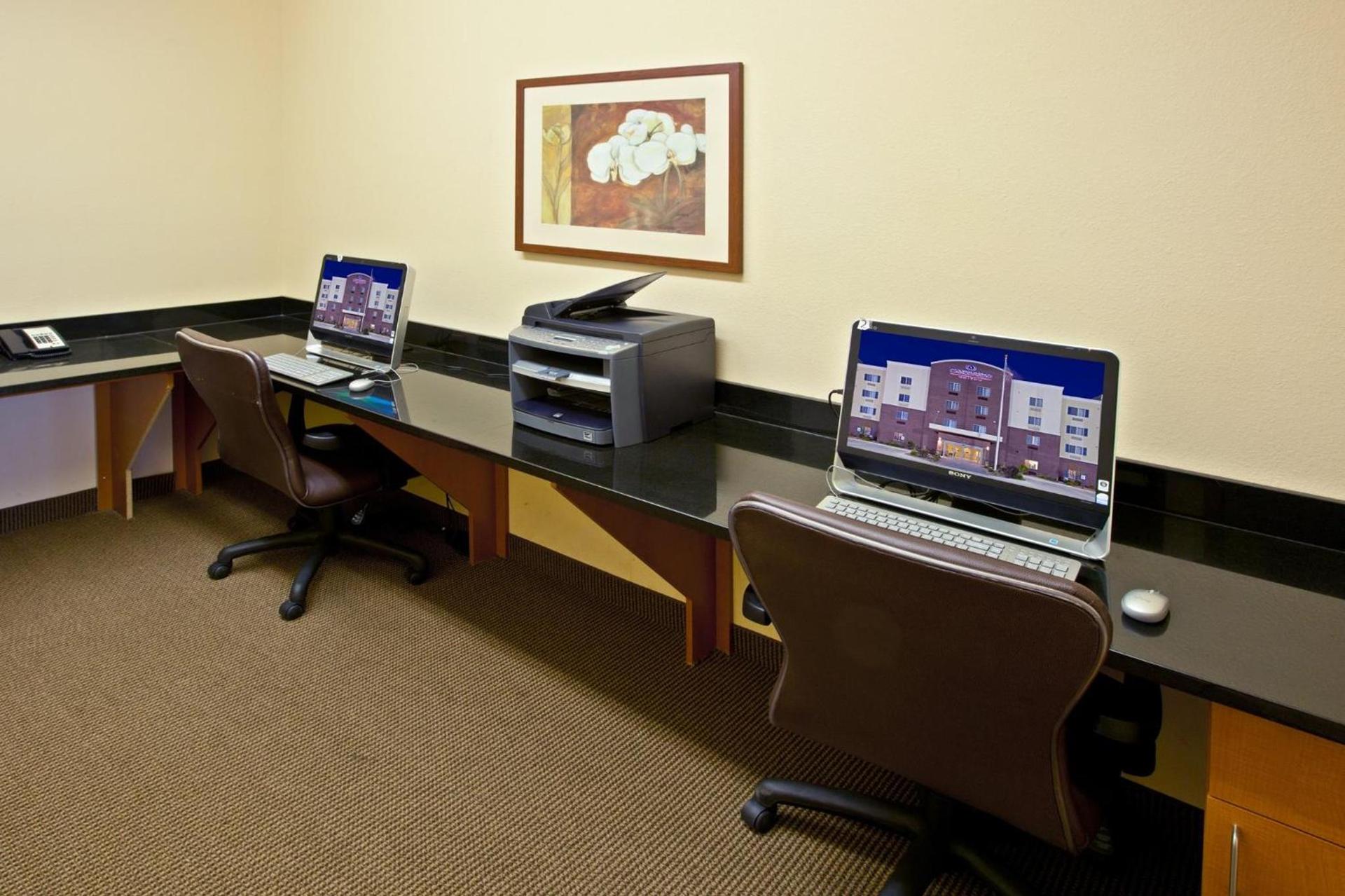 Candlewood Suites Lafayette by IHG photo 7