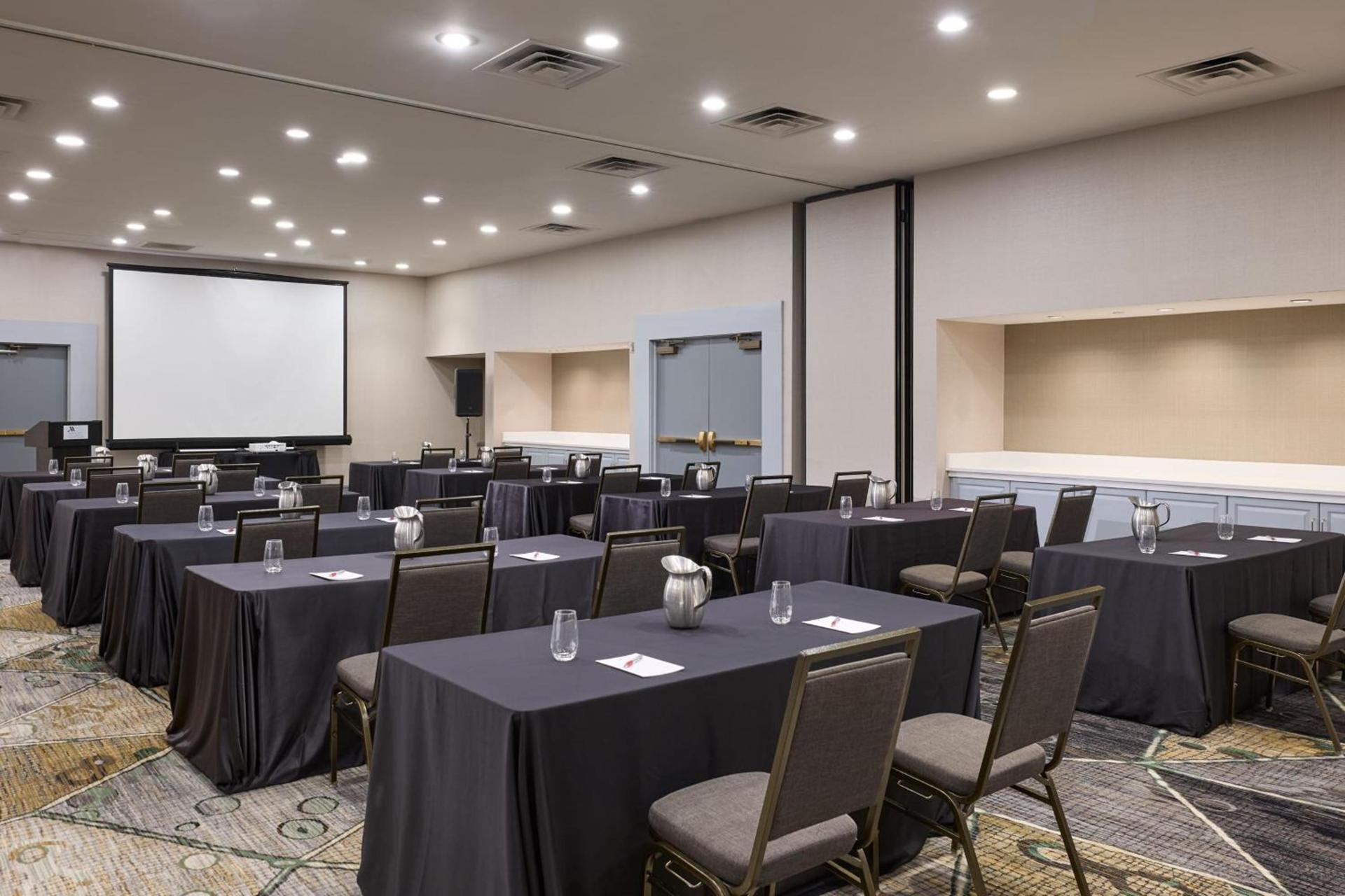 Marriott Columbus Northwest photo 3