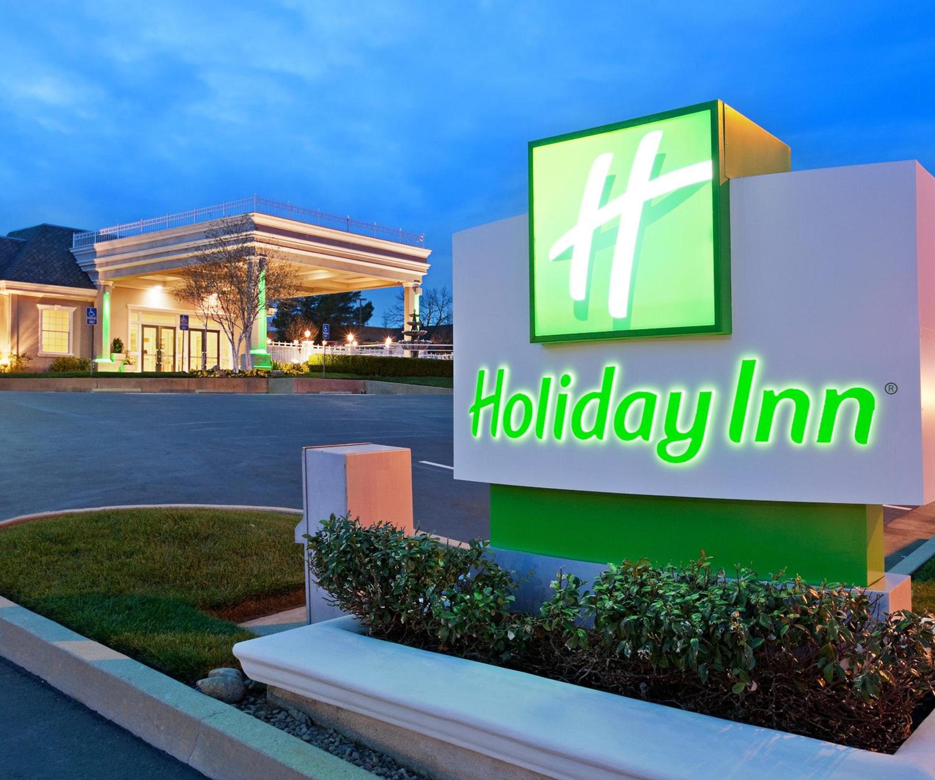 Holiday Inn Redding by IHG photo 8