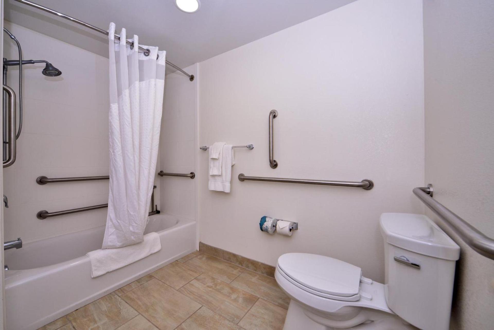 Holiday Inn Express & Suites Page - Lake Powell Area by IHG photo 51