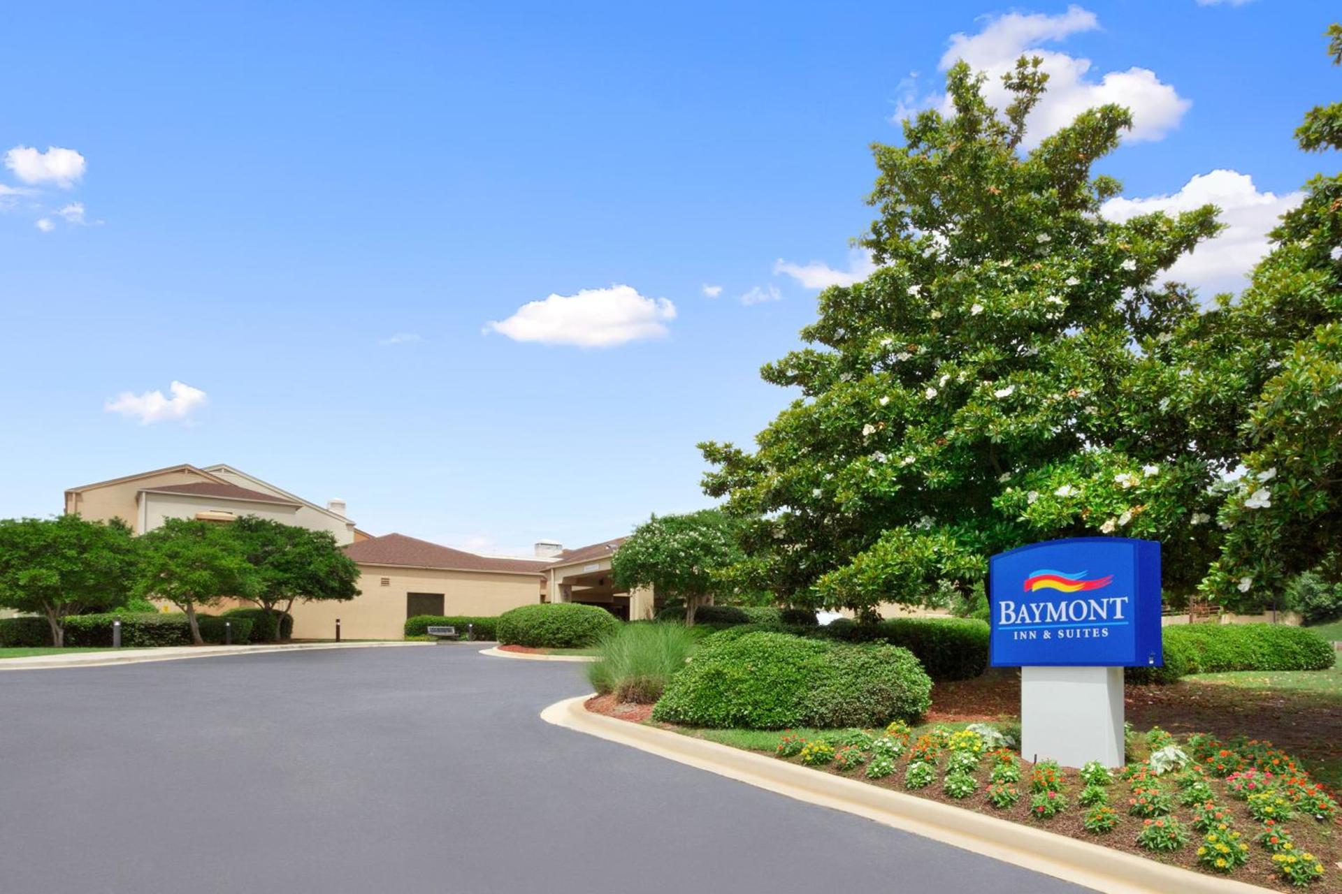Baymont by Wyndham Columbia Northwest photo 3