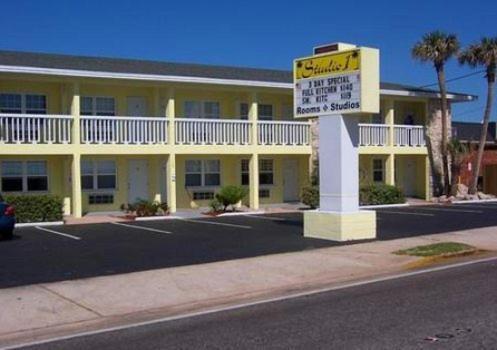 Studio 1 Motel - Daytona Beach photo 17