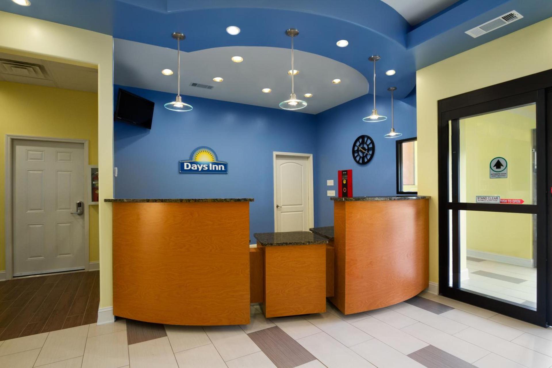 Days Inn by Wyndham Fultondale photo 21