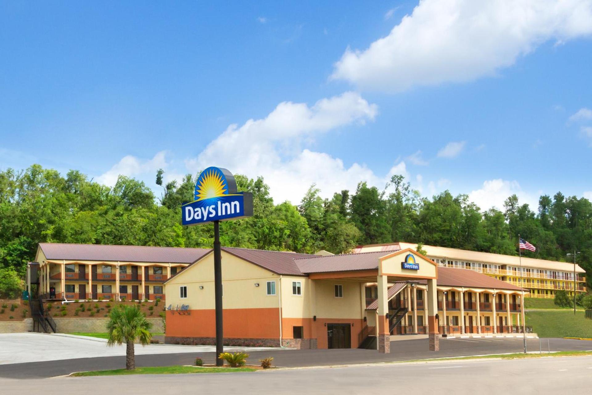 Days Inn by Wyndham Fultondale photo 15