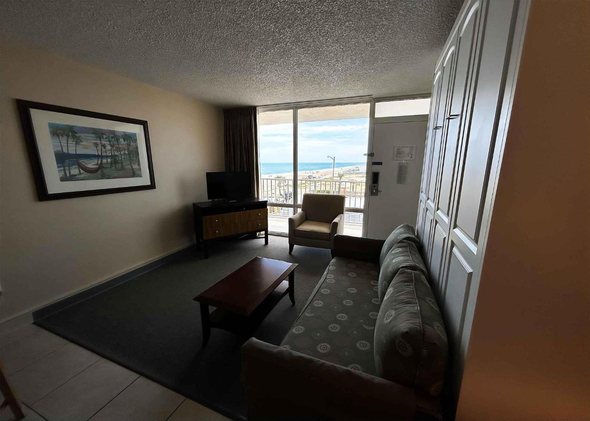 Outrigger Beach Club Resort by CoolVacay photo 32