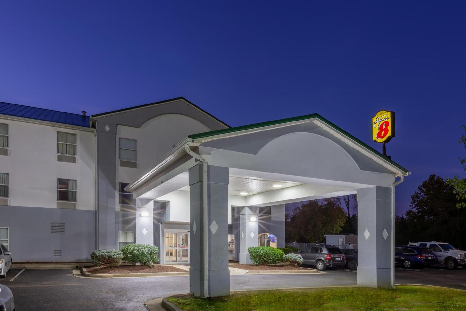 Baymont by Wyndham La Grange KY Southeast photo 27