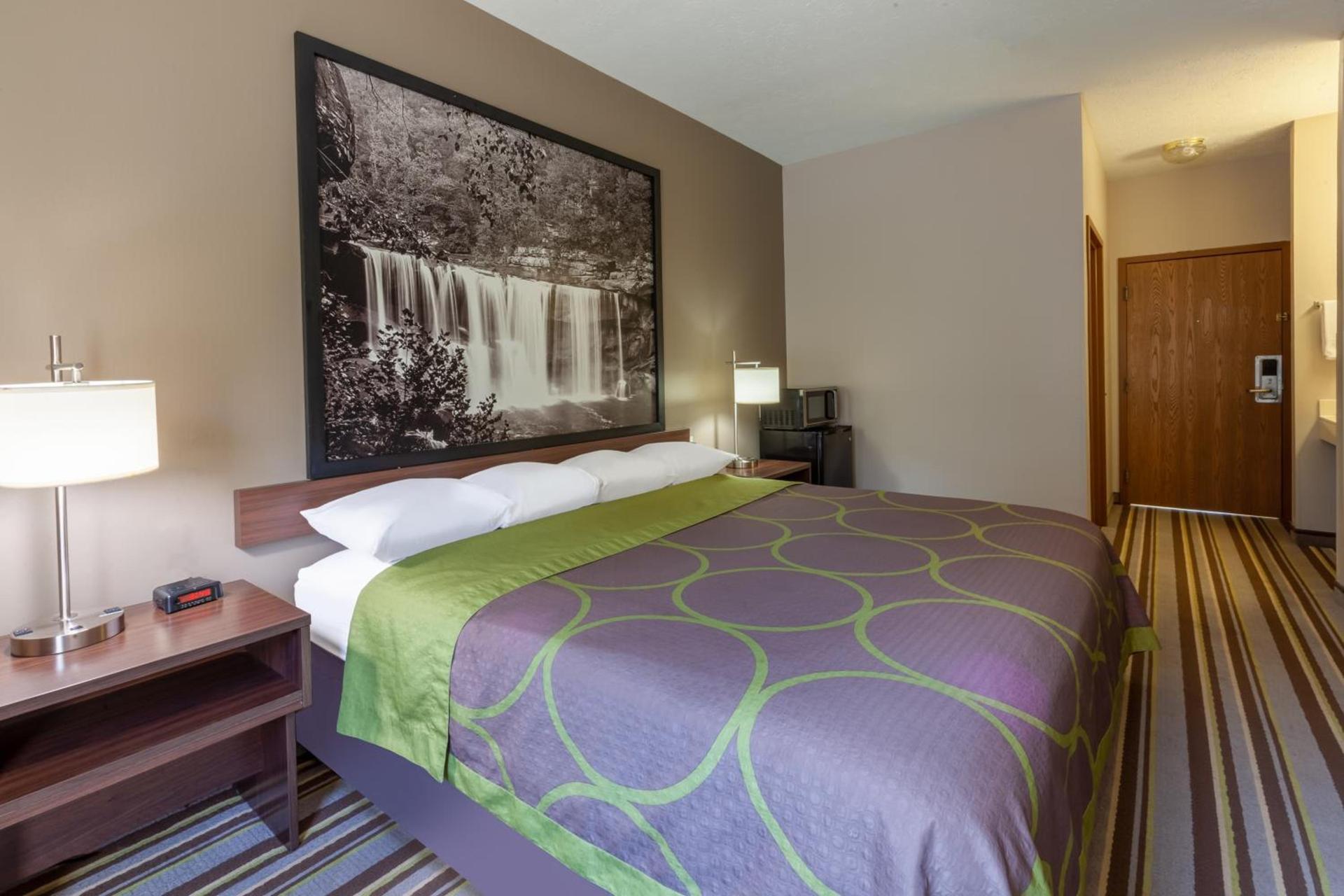 Baymont by Wyndham La Grange KY Southeast photo 14