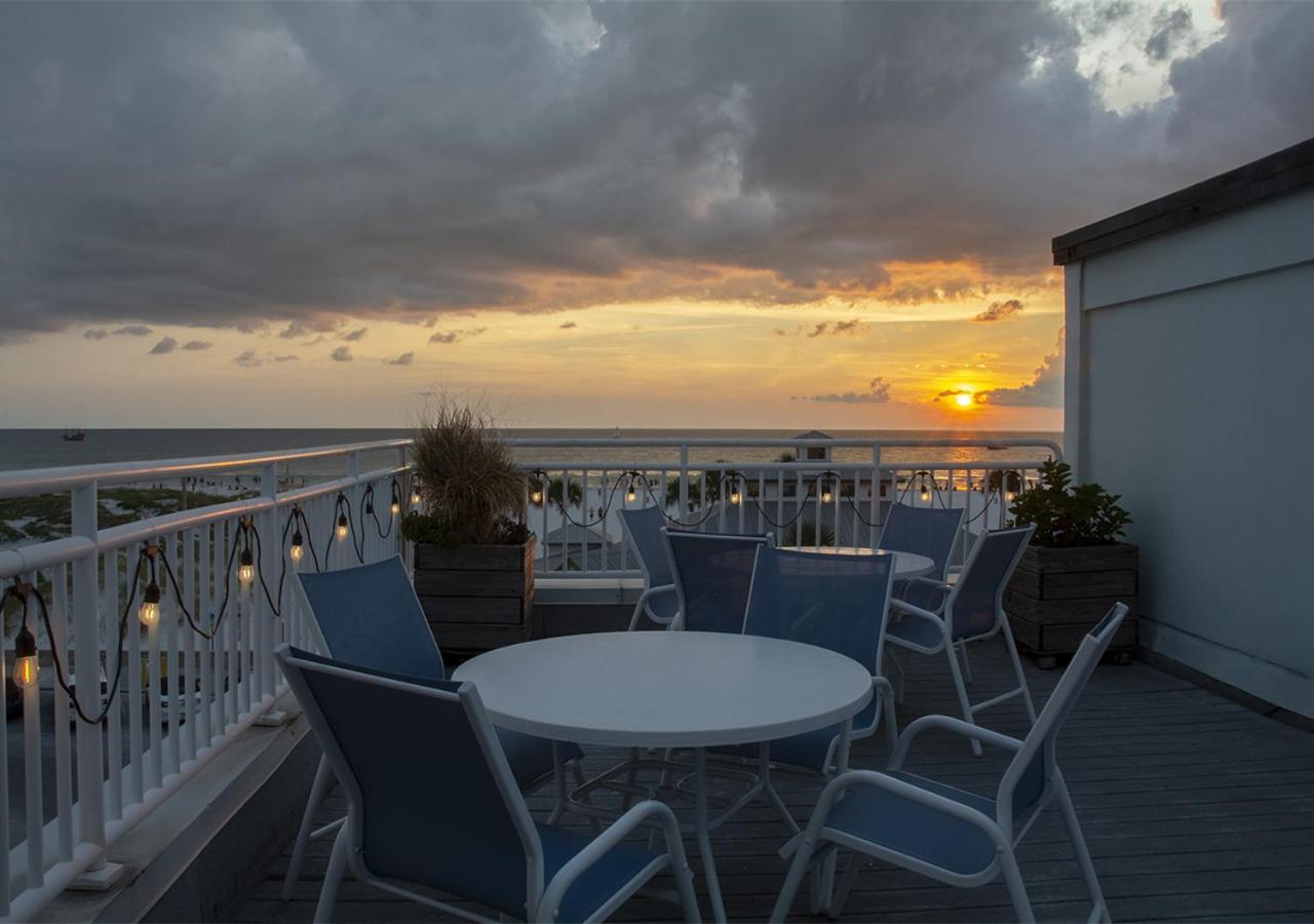 Palm Pavilion Inn photo 38