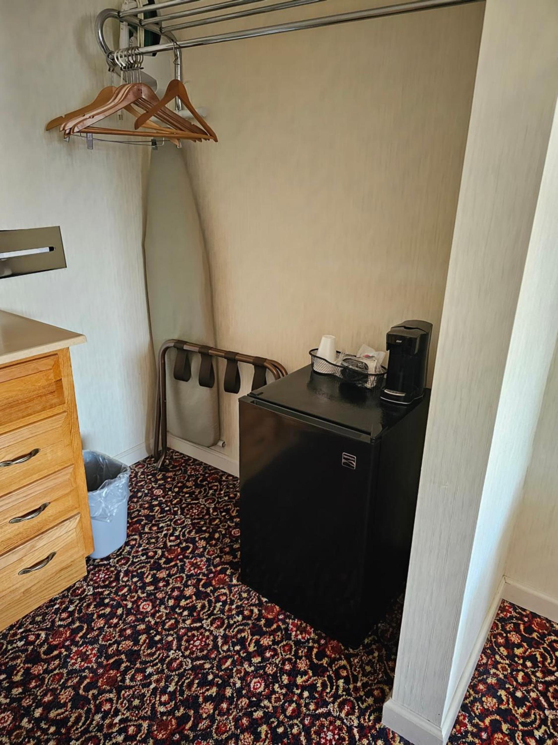 Travelodge by Wyndham Mackinaw City photo 33