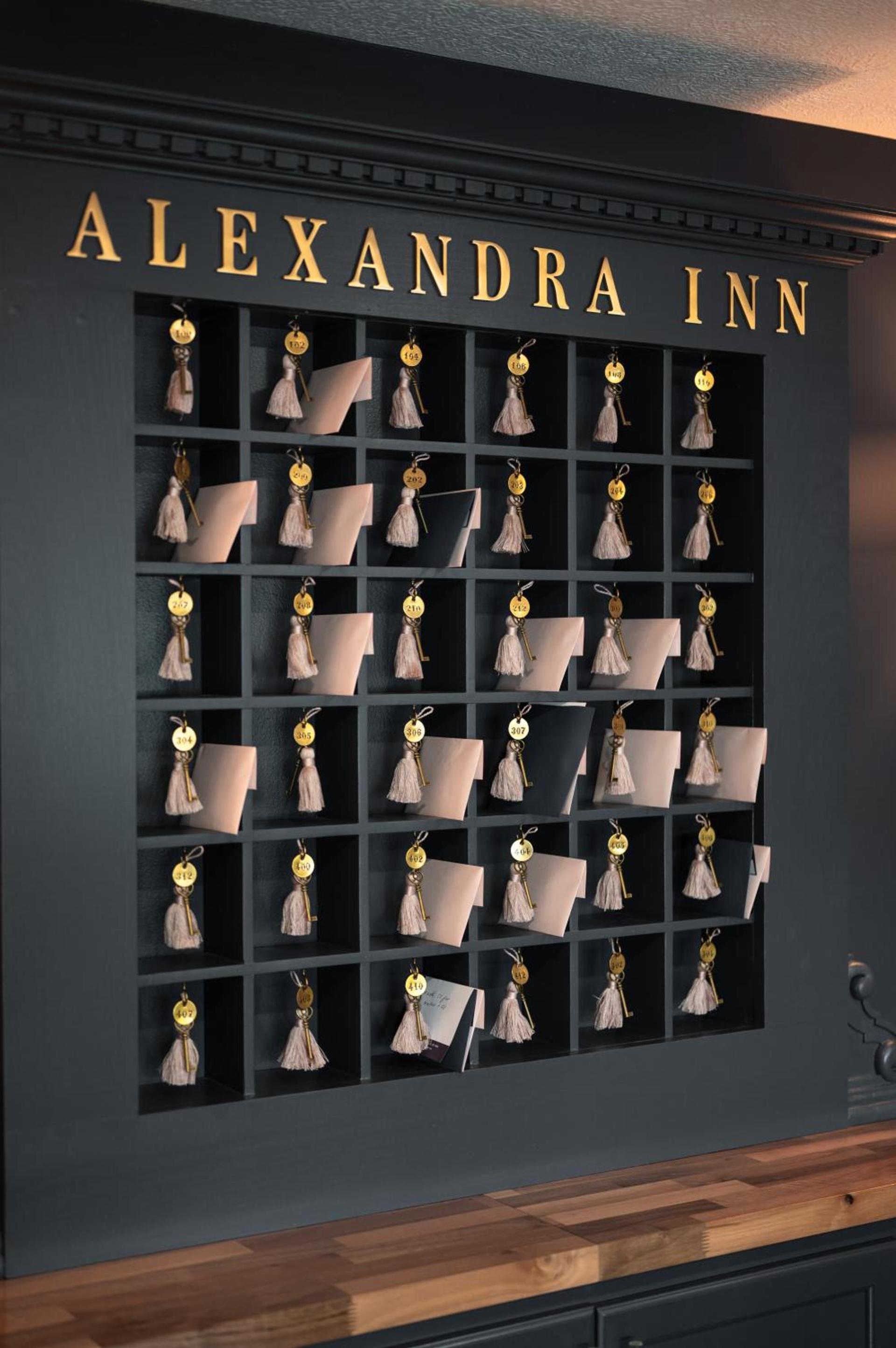 Alexandra Inn photo 41