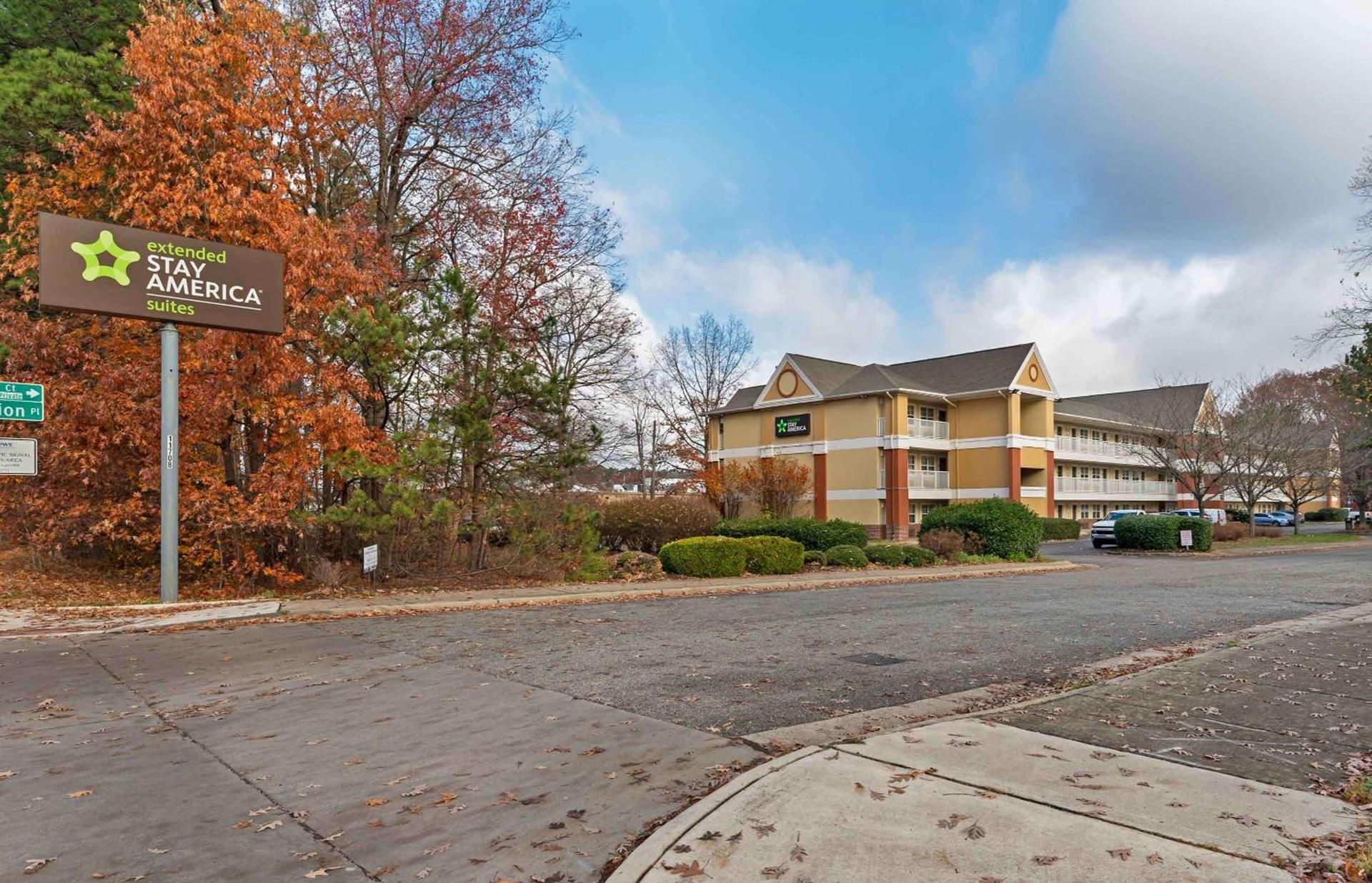 Extended Stay America Select Suites - Newport News - Oyster Point photo 2